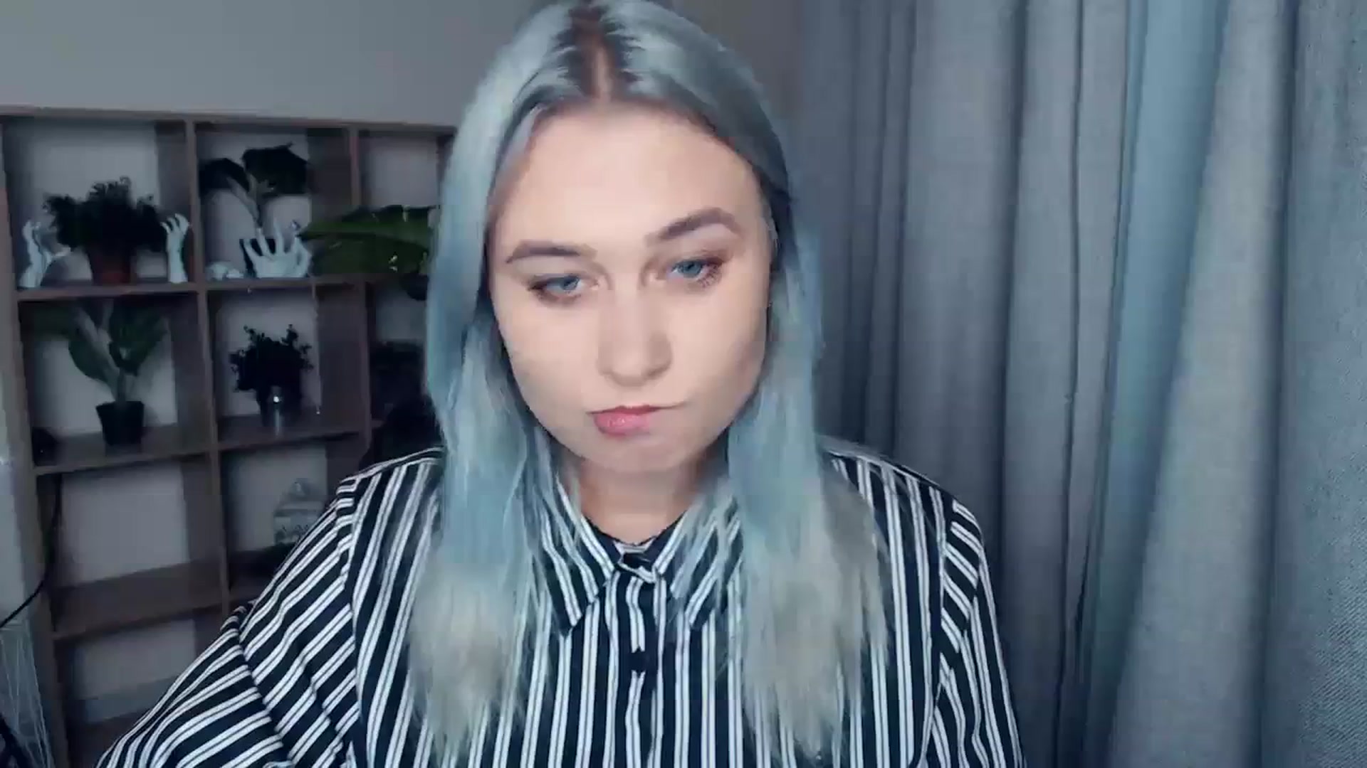 Gallery image thumbnail from Kukla_kolduna's myfreecams stream on, 11/23/2023, 18:59 image 11 of 20