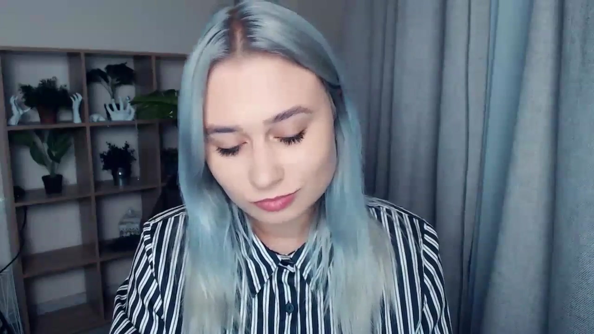 Gallery image thumbnail from Kukla_kolduna's myfreecams stream on, 11/23/2023, 18:59 image 10 of 20