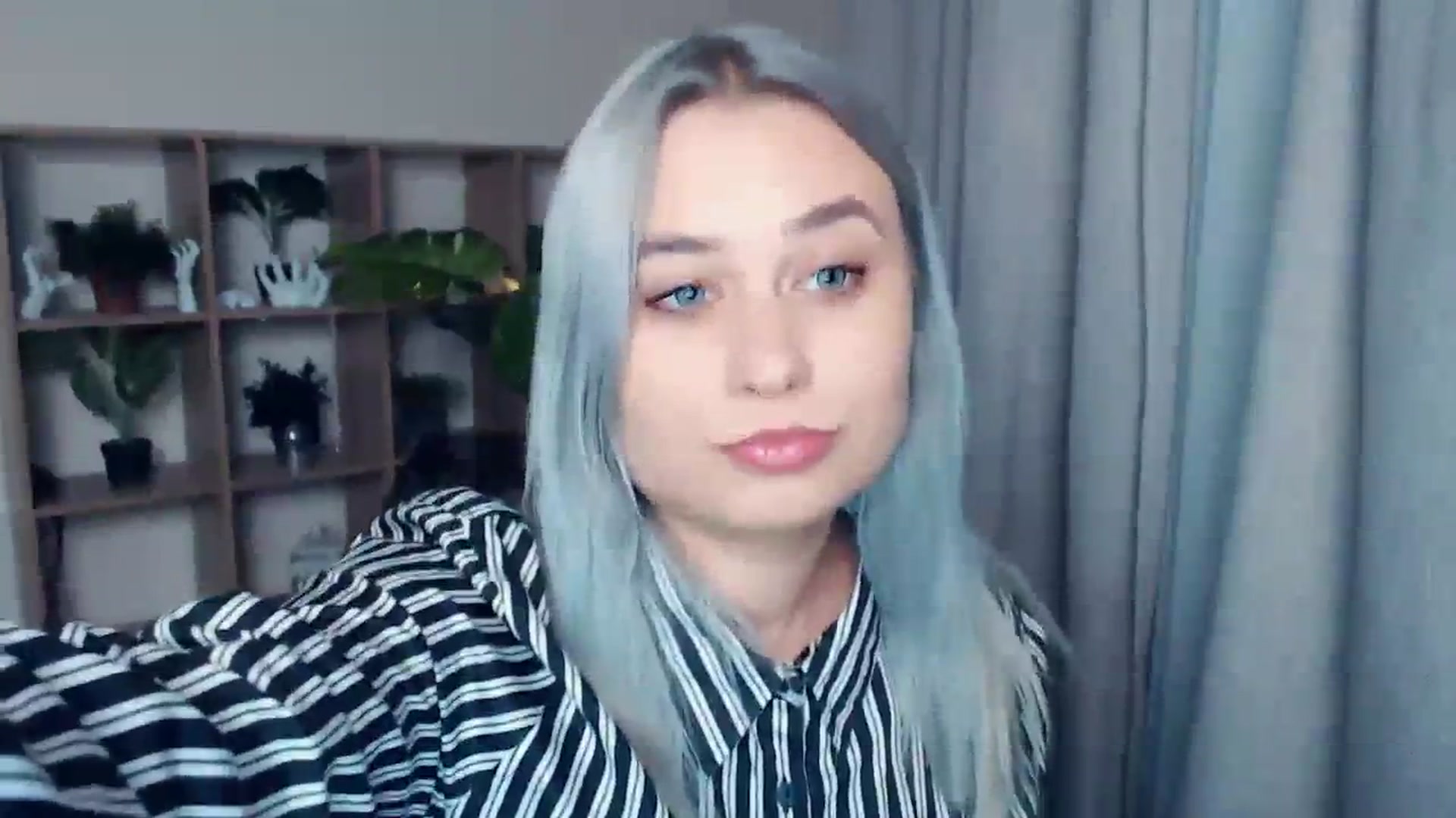 Gallery image thumbnail from Kukla_kolduna's myfreecams stream on, 11/23/2023, 18:59 image 16 of 20