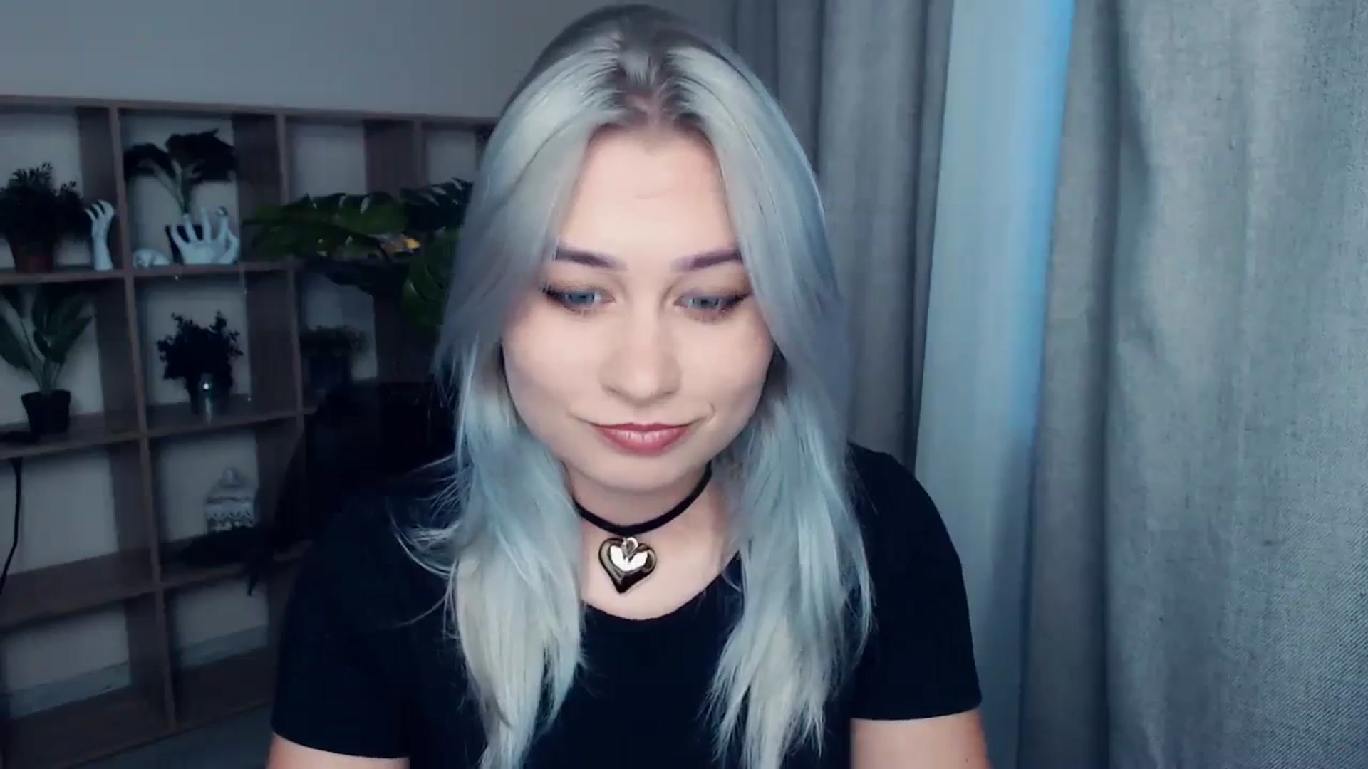 Gallery image thumbnail from Kukla_kolduna's myfreecams stream on, 11/26/2023, 13:50 image 18 of 20