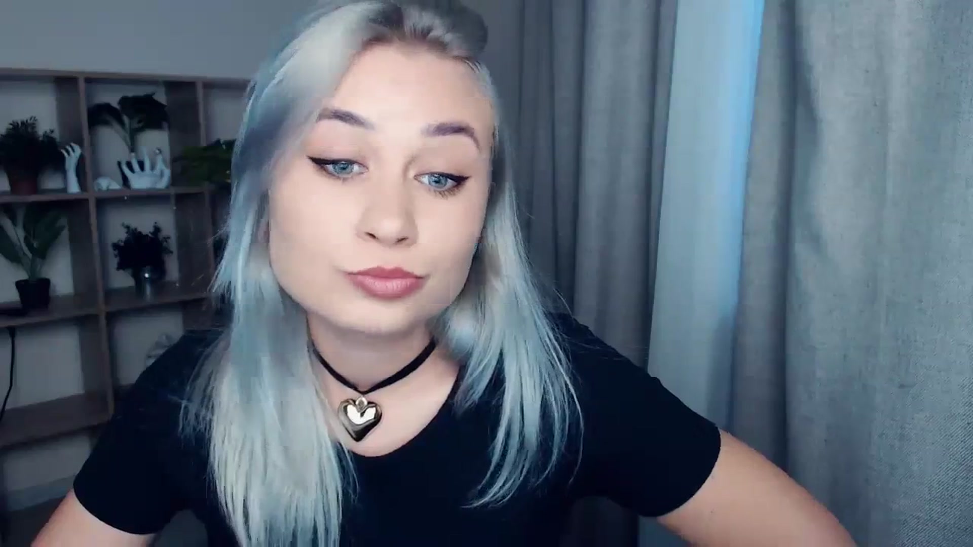 Gallery image thumbnail from Kukla_kolduna's myfreecams stream on, 11/26/2023, 13:50 image 4 of 20