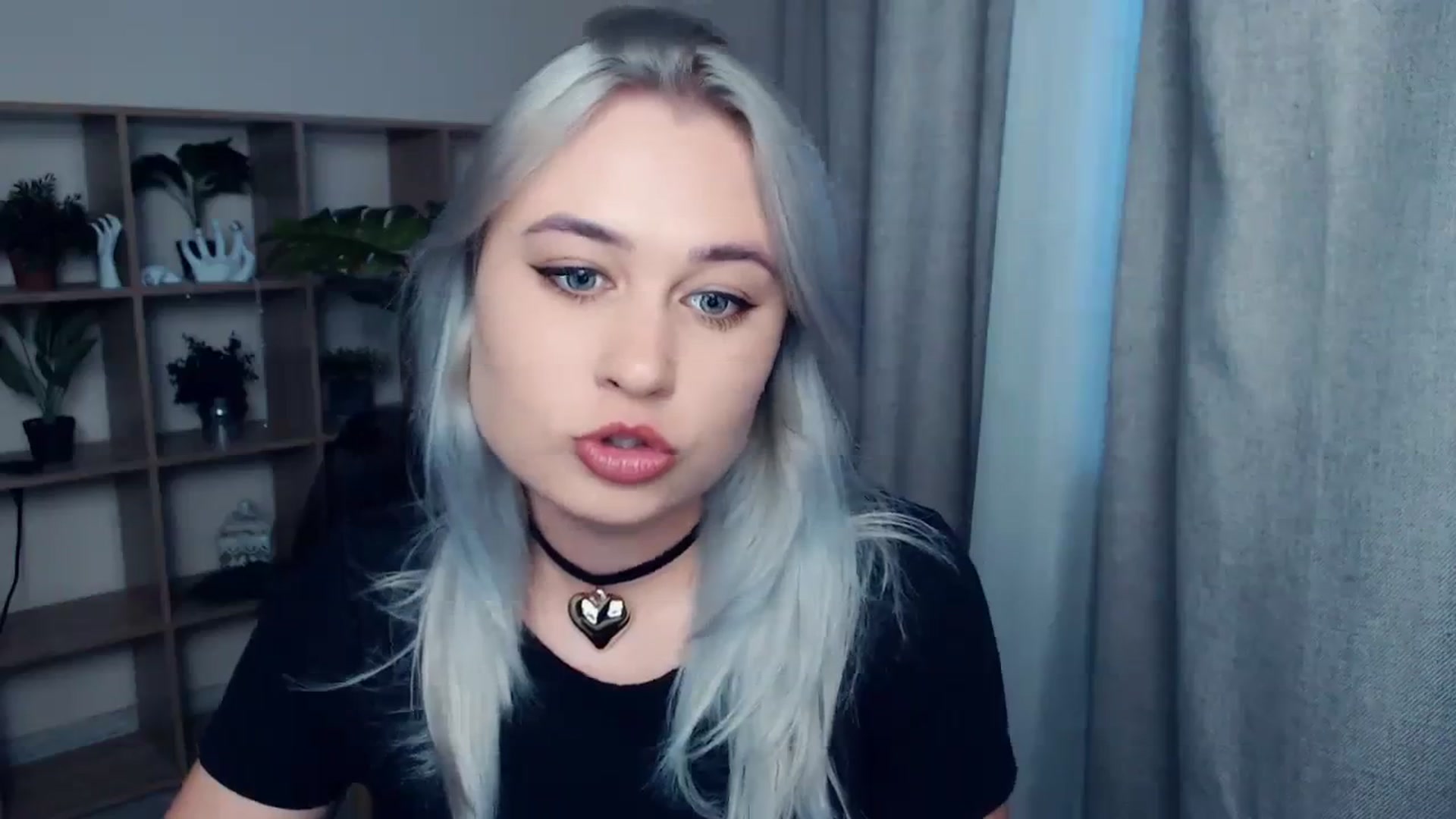 Gallery image thumbnail from Kukla_kolduna's myfreecams stream on, 11/26/2023, 13:50 image 14 of 20