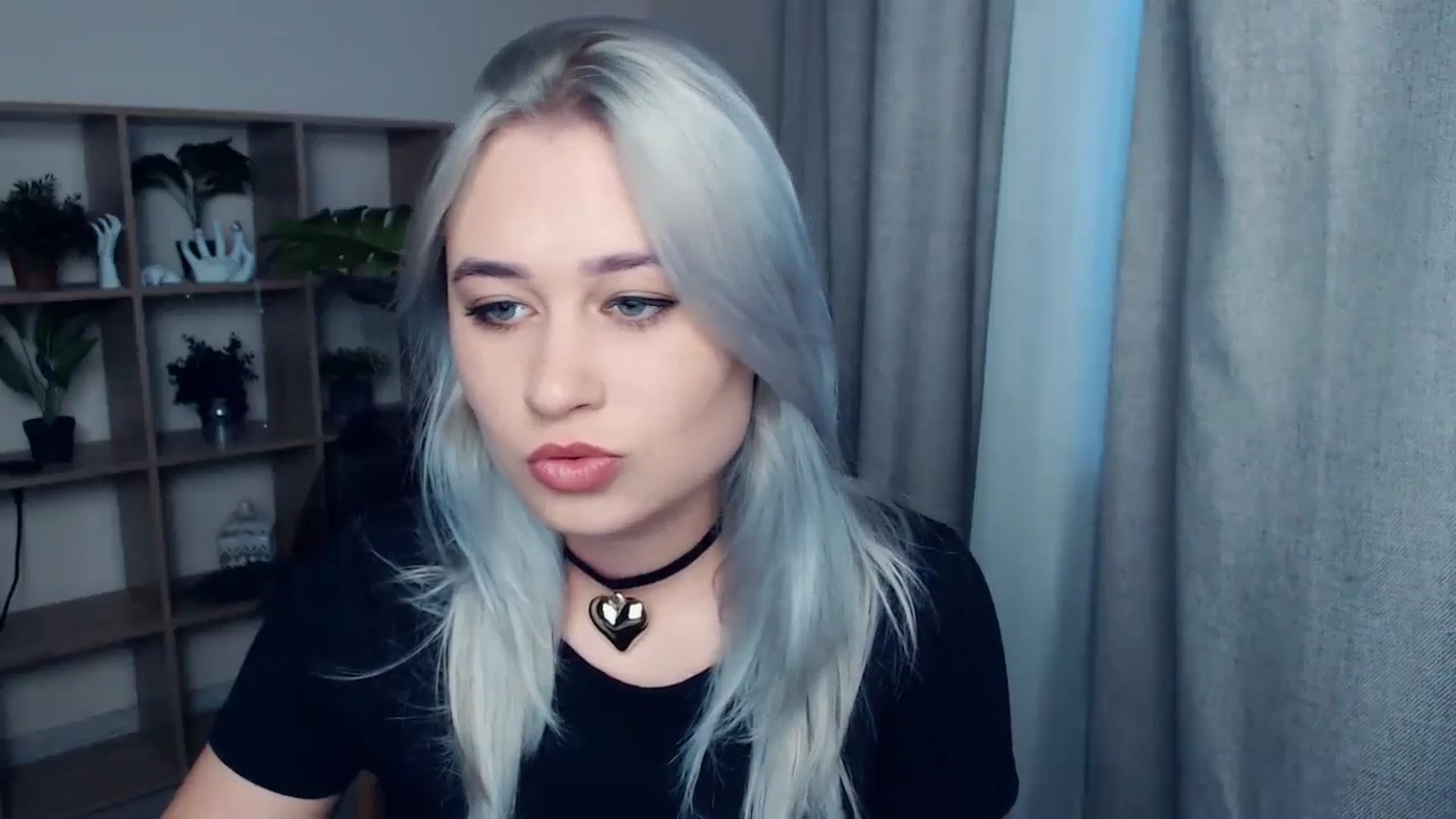 Gallery image thumbnail from Kukla_kolduna's myfreecams stream on, 11/26/2023, 13:50 image 15 of 20