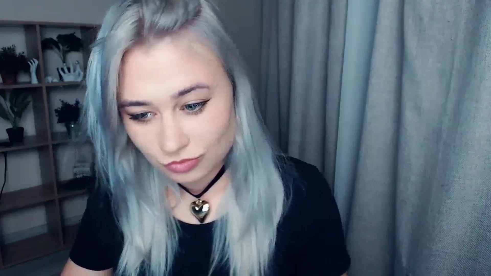 Gallery image thumbnail from Kukla_kolduna's myfreecams stream on, 11/26/2023, 15:00 image 15 of 20