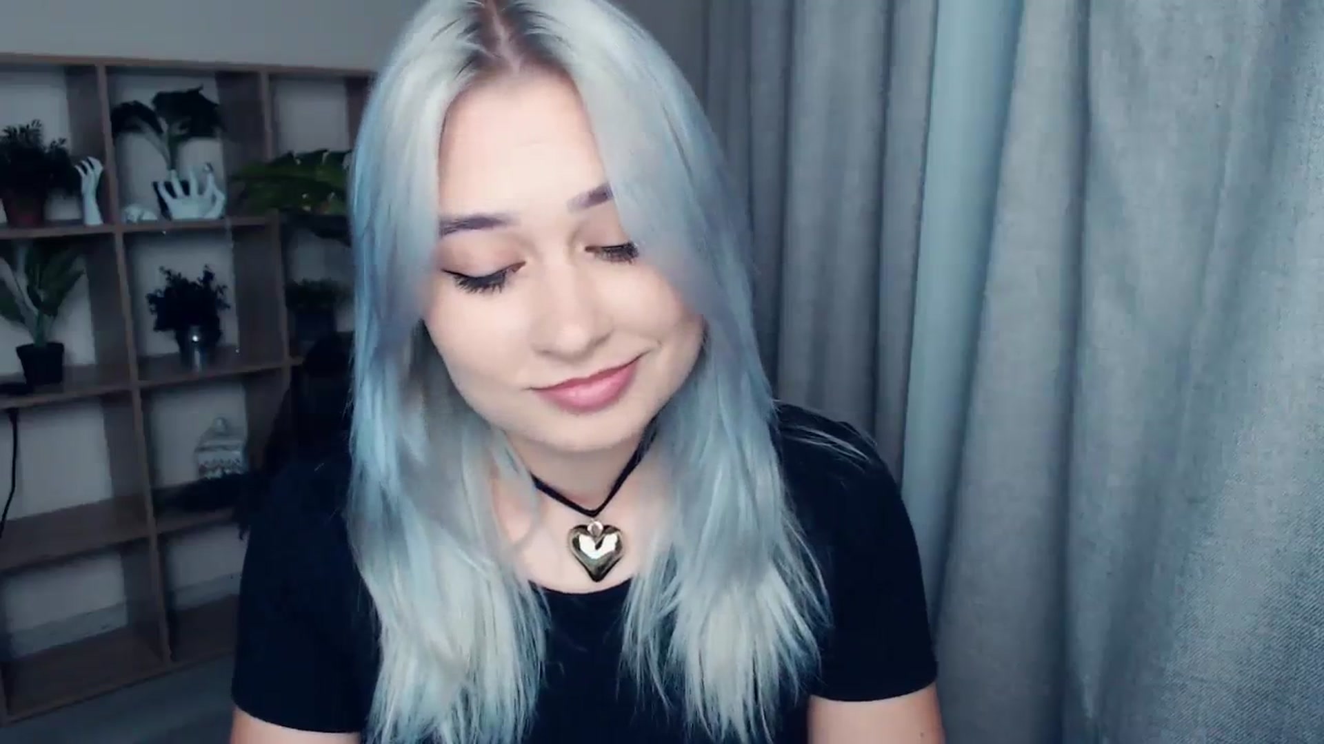 Gallery image thumbnail from Kukla_kolduna's myfreecams stream on, 11/26/2023, 15:00 image 10 of 20