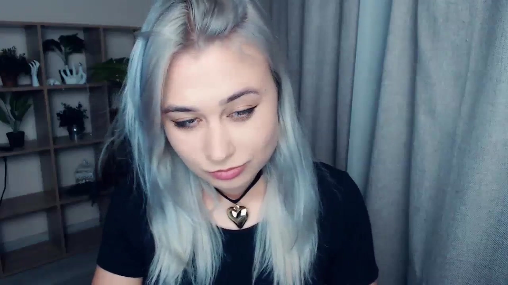 Gallery image thumbnail from Kukla_kolduna's myfreecams stream on, 11/26/2023, 15:00 image 14 of 20