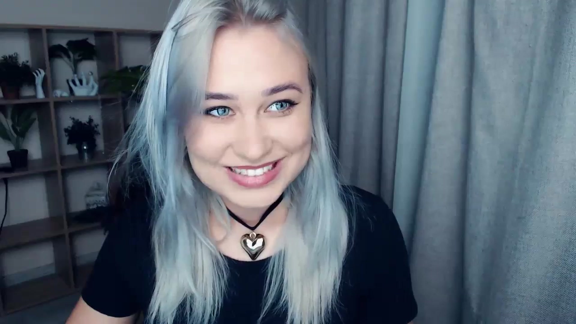 Gallery image thumbnail from Kukla_kolduna's myfreecams stream on, 11/26/2023, 15:00 image 16 of 20
