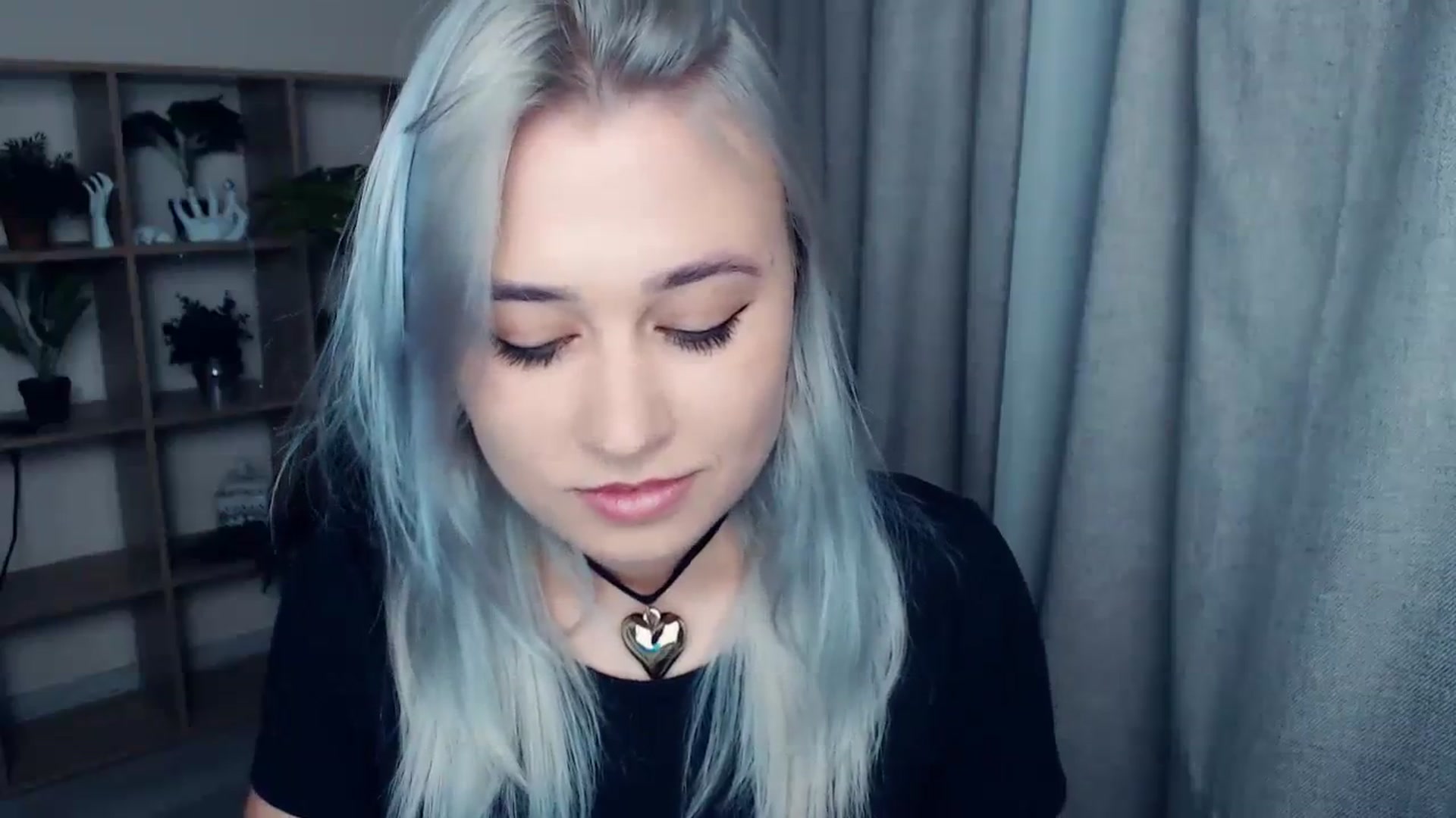 Gallery image thumbnail from Kukla_kolduna's myfreecams stream on, 11/26/2023, 15:00 image 18 of 20