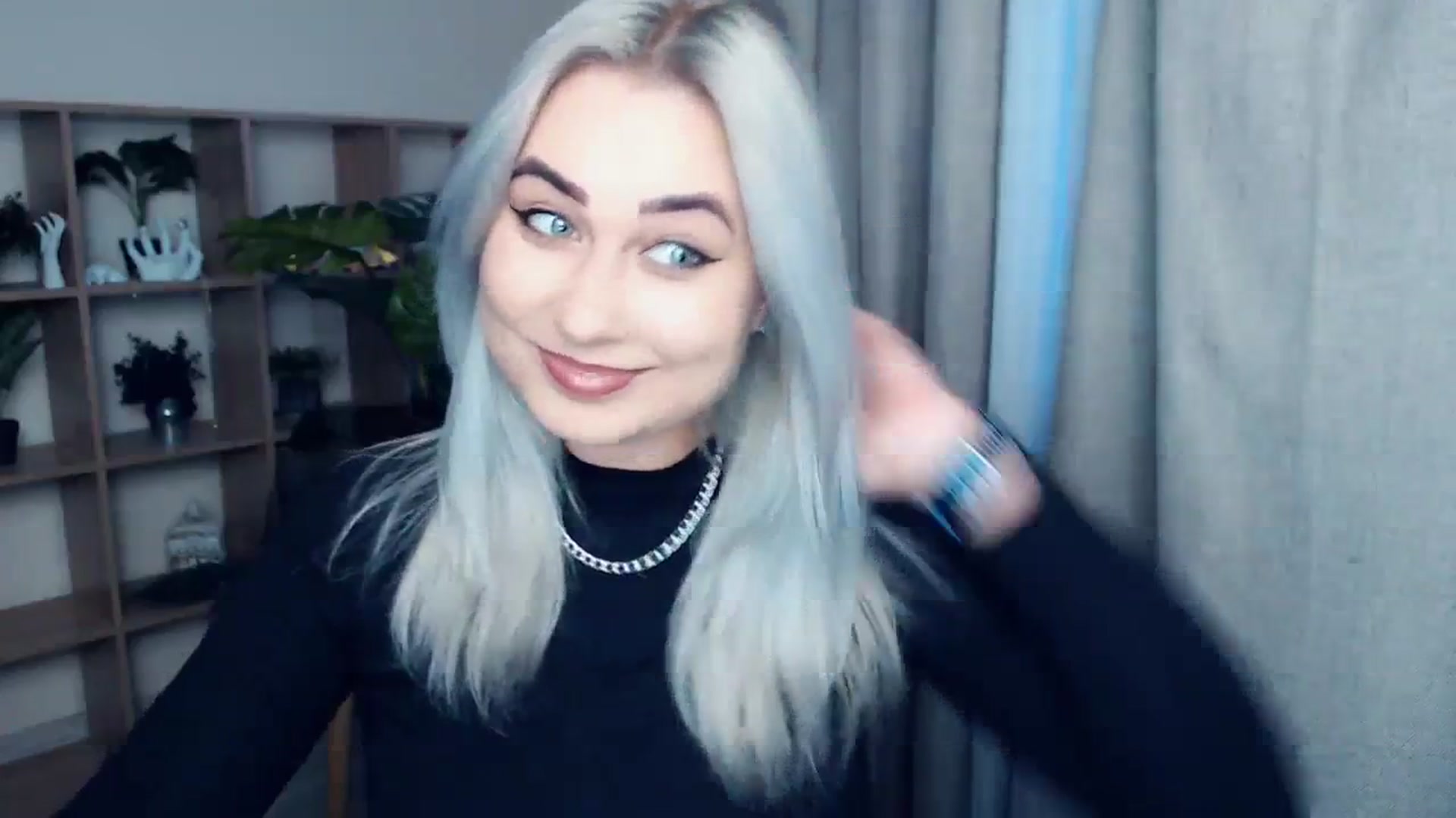 Gallery image thumbnail from Kukla_kolduna's myfreecams stream on, 11/27/2023, 14:12 image 16 of 20