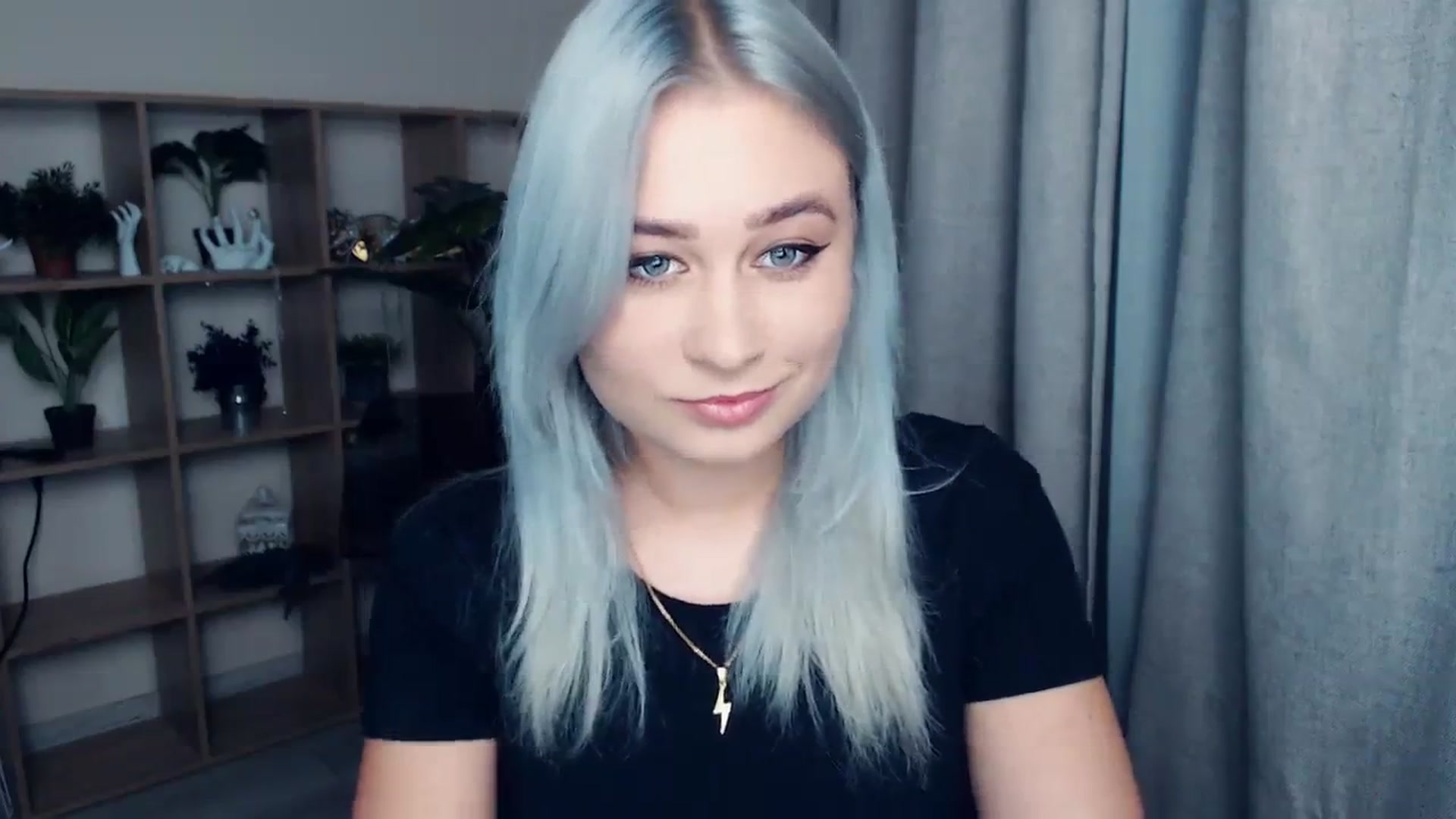 Gallery image thumbnail from Kukla_kolduna's myfreecams stream on, 12/01/2023, 15:52 image 8 of 20