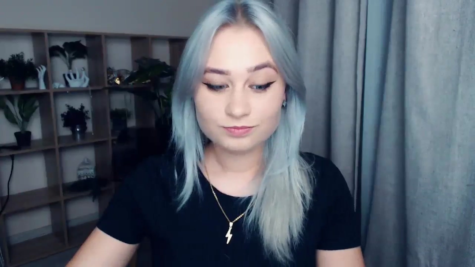 Gallery image thumbnail from Kukla_kolduna's myfreecams stream on, 12/01/2023, 15:52 image 16 of 20