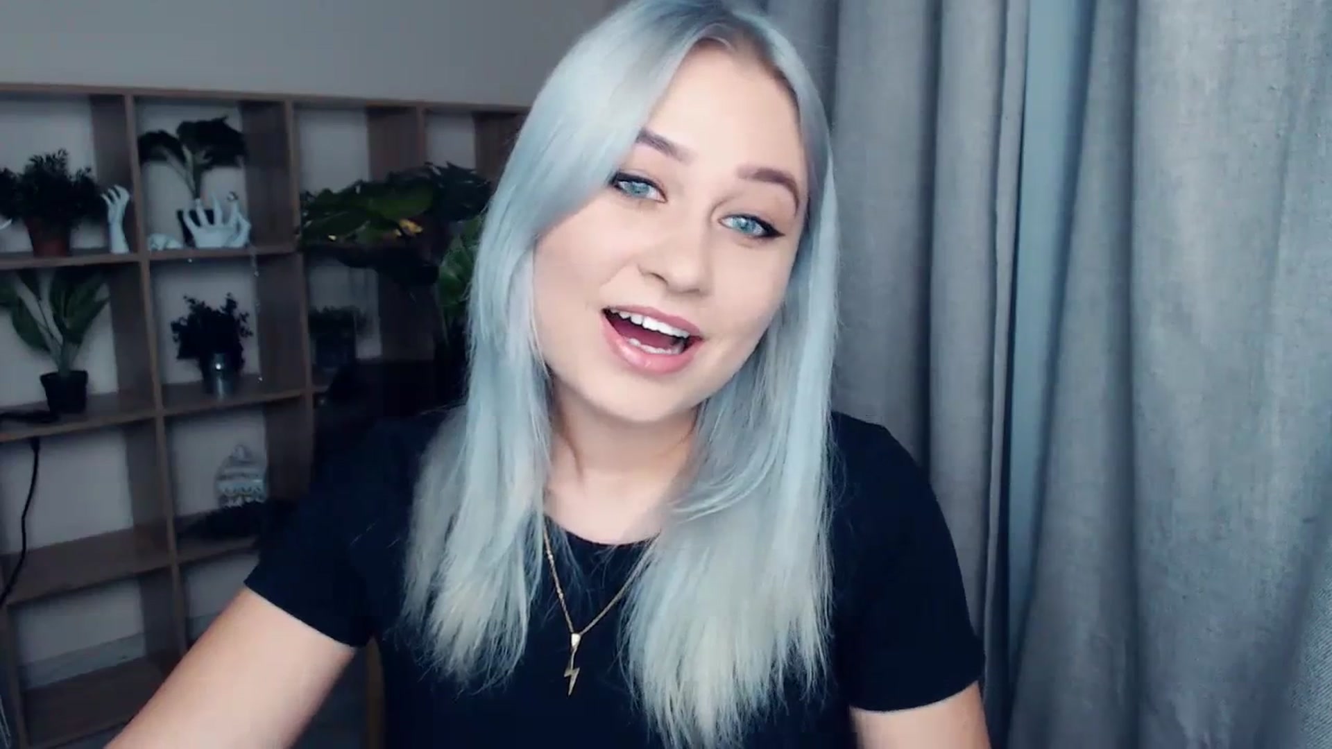 Gallery image thumbnail from Kukla_kolduna's myfreecams stream on, 12/01/2023, 15:52 image 5 of 20