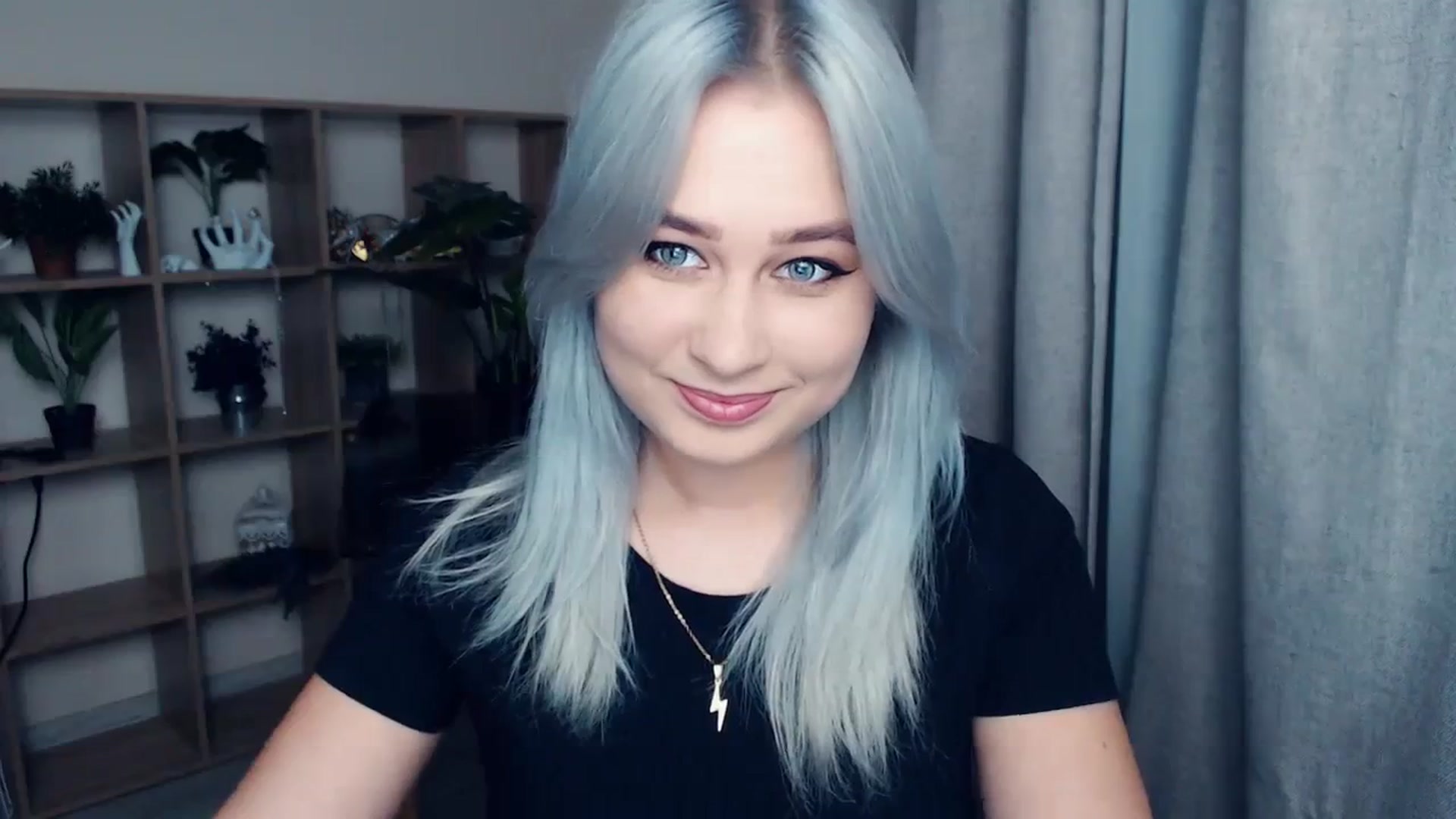 Gallery image thumbnail from Kukla_kolduna's myfreecams stream on, 12/01/2023, 15:52 image 10 of 20