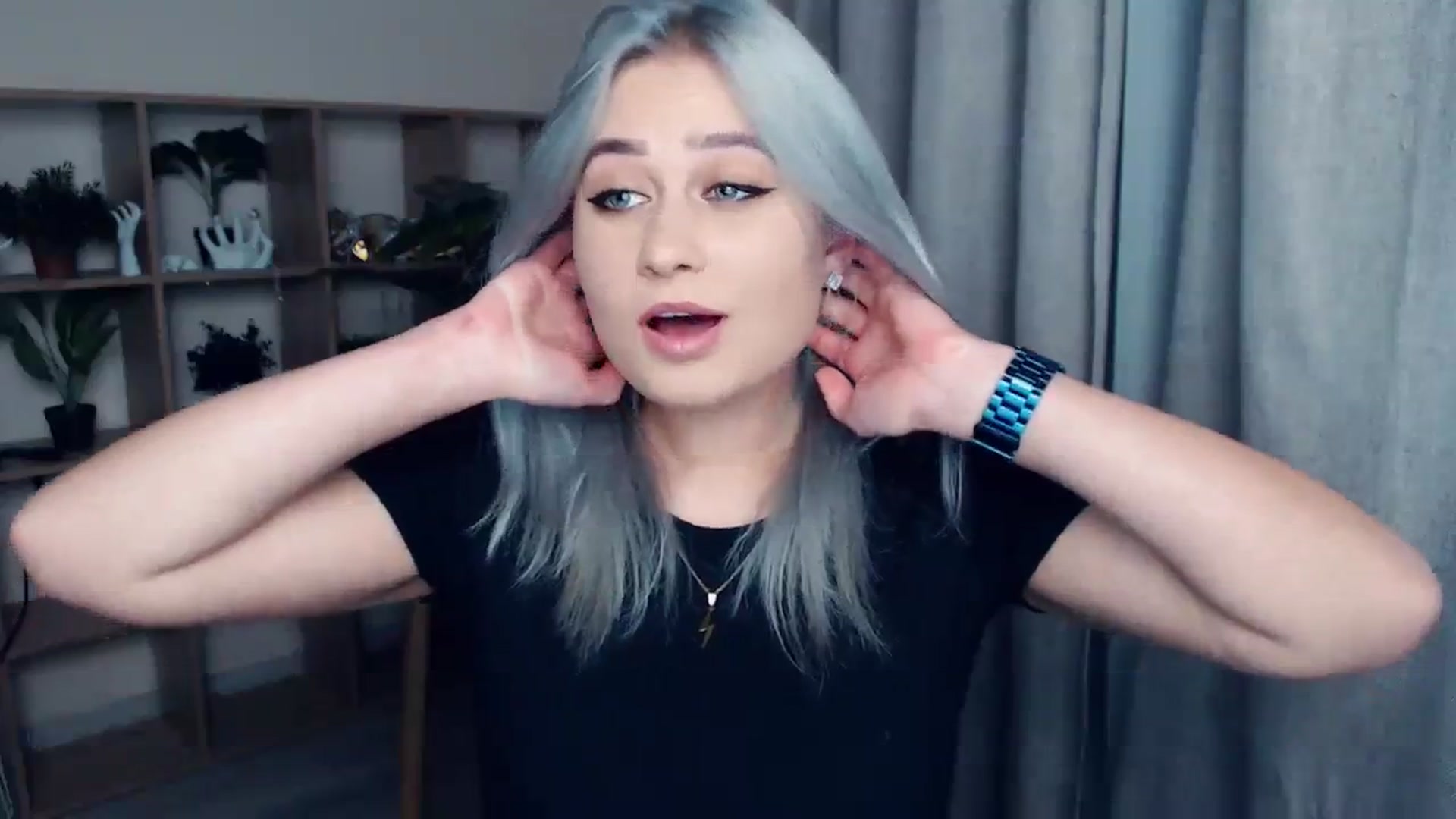 Gallery image thumbnail from Kukla_kolduna's myfreecams stream on, 12/01/2023, 15:52 image 11 of 20