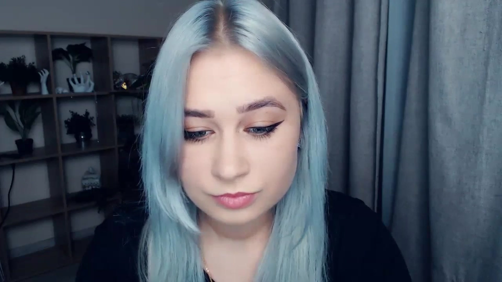 Gallery image thumbnail from Kukla_kolduna's myfreecams stream on, 12/01/2023, 15:52 image 9 of 20