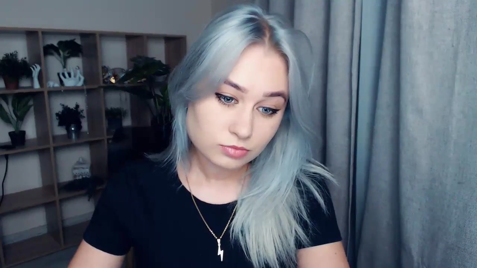 Gallery image thumbnail from Kukla_kolduna's myfreecams stream on, 12/01/2023, 16:50 image 17 of 20