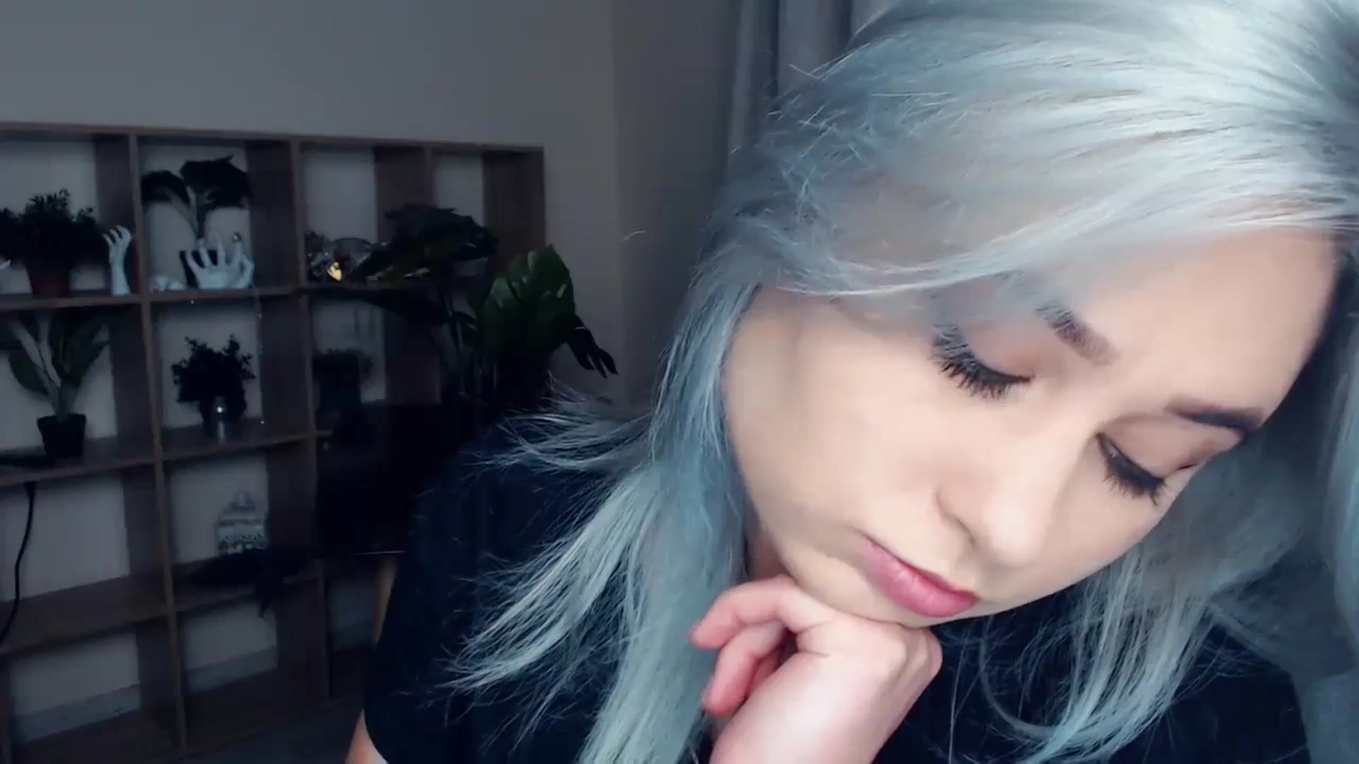 Gallery image thumbnail from Kukla_kolduna's myfreecams stream on, 12/01/2023, 16:50 image 8 of 20