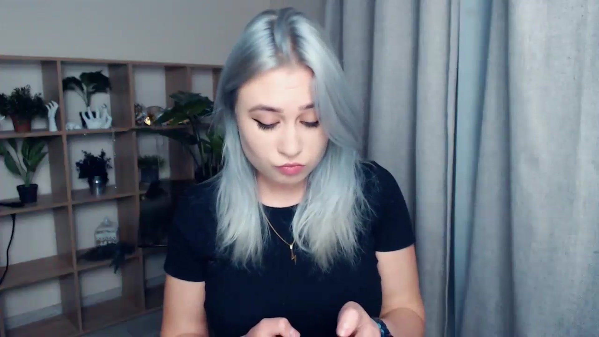 Gallery image thumbnail from Kukla_kolduna's myfreecams stream on, 12/01/2023, 16:50 image 11 of 20