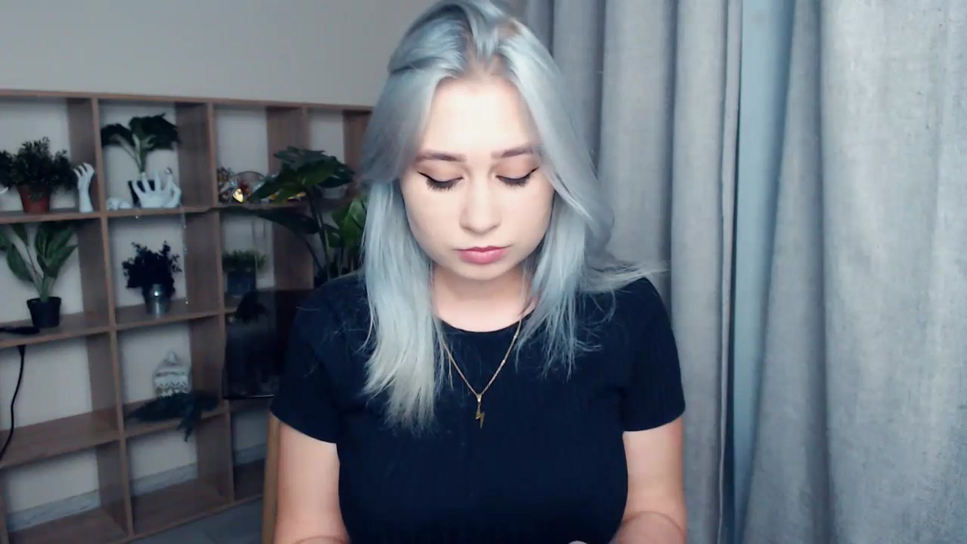 Gallery image thumbnail from Kukla_kolduna's myfreecams stream on, 12/01/2023, 16:50 image 9 of 20