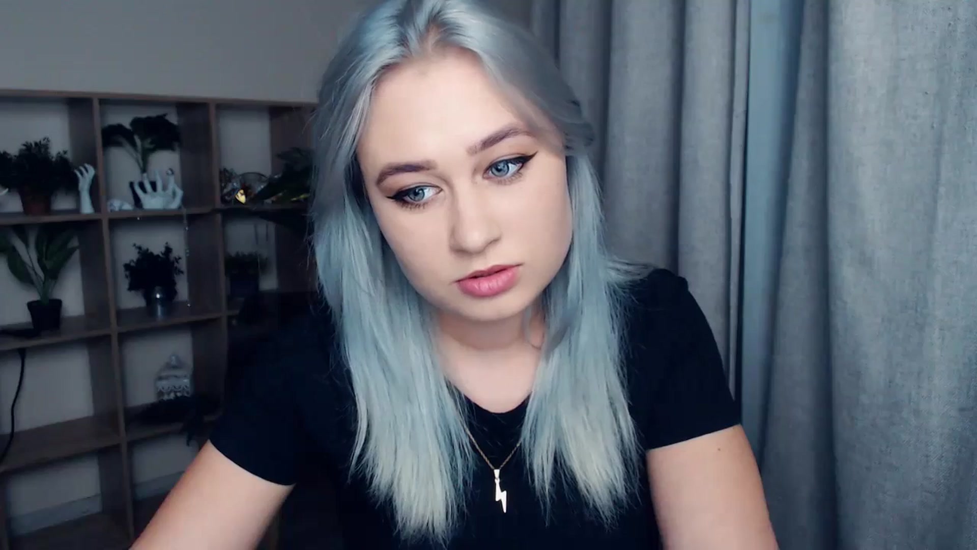 Gallery image thumbnail from Kukla_kolduna's myfreecams stream on, 12/01/2023, 16:50 image 6 of 20