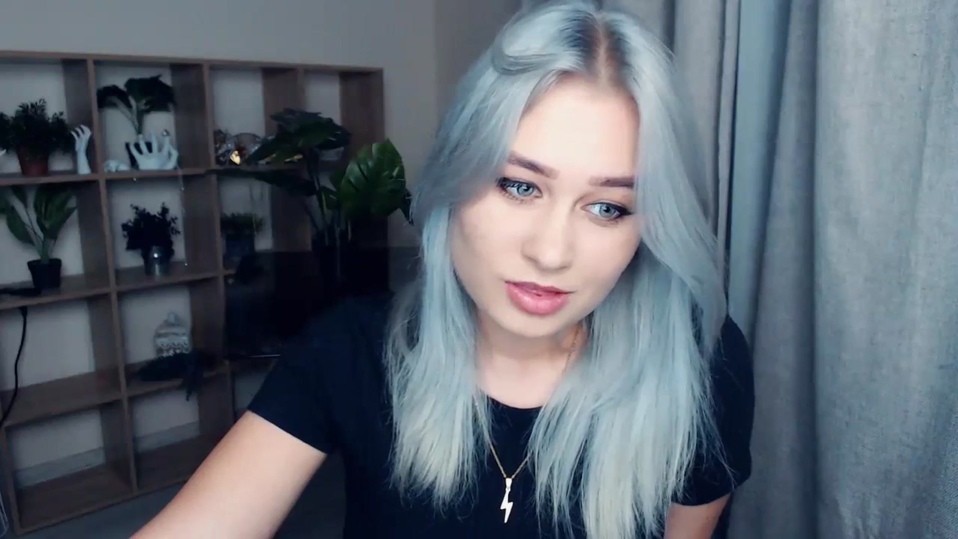 Gallery image thumbnail from Kukla_kolduna's myfreecams stream on, 12/01/2023, 16:50 image 3 of 20