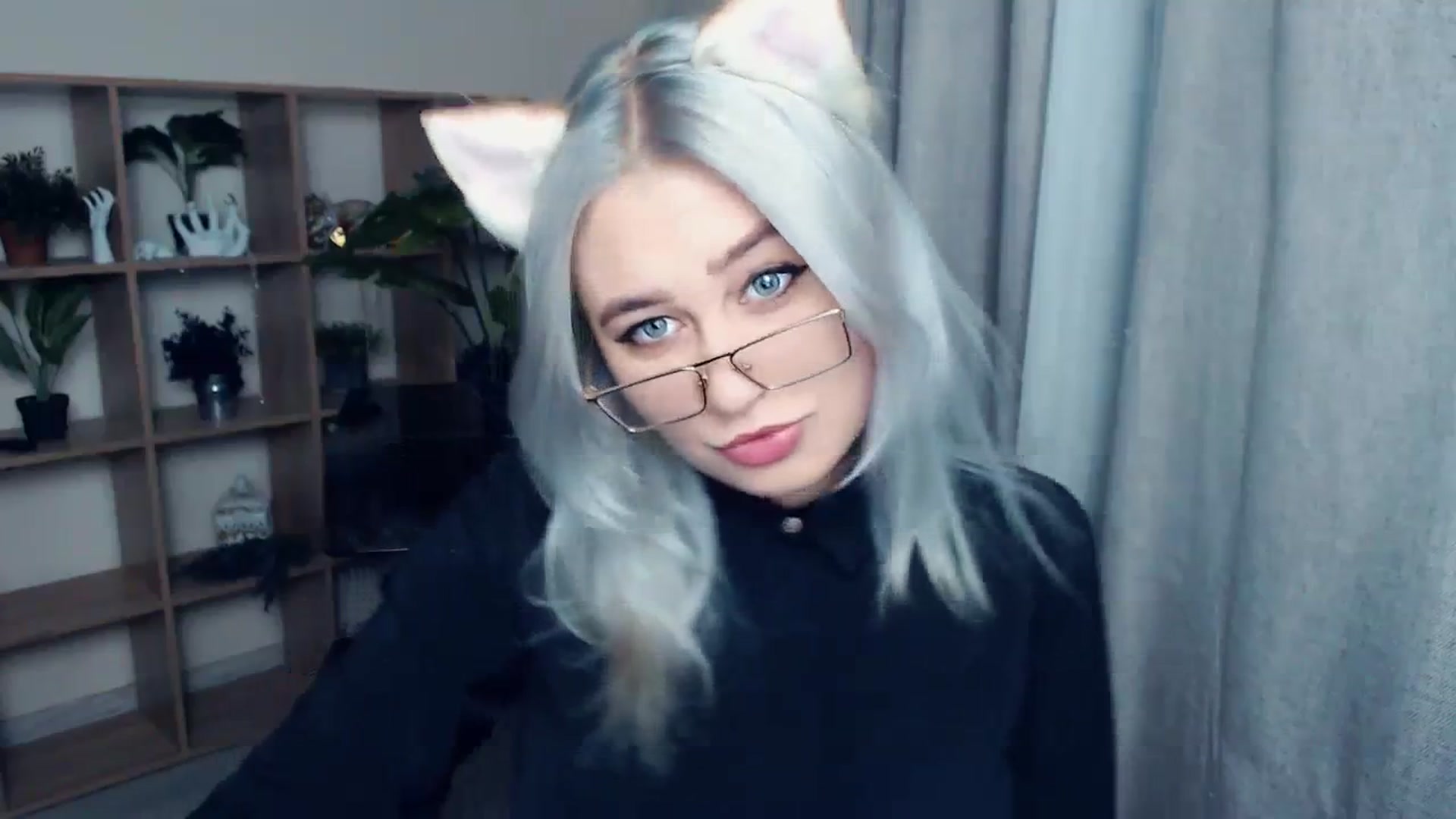 Gallery image thumbnail from Kukla_kolduna's myfreecams stream on, 12/02/2023, 15:20 image 4 of 20