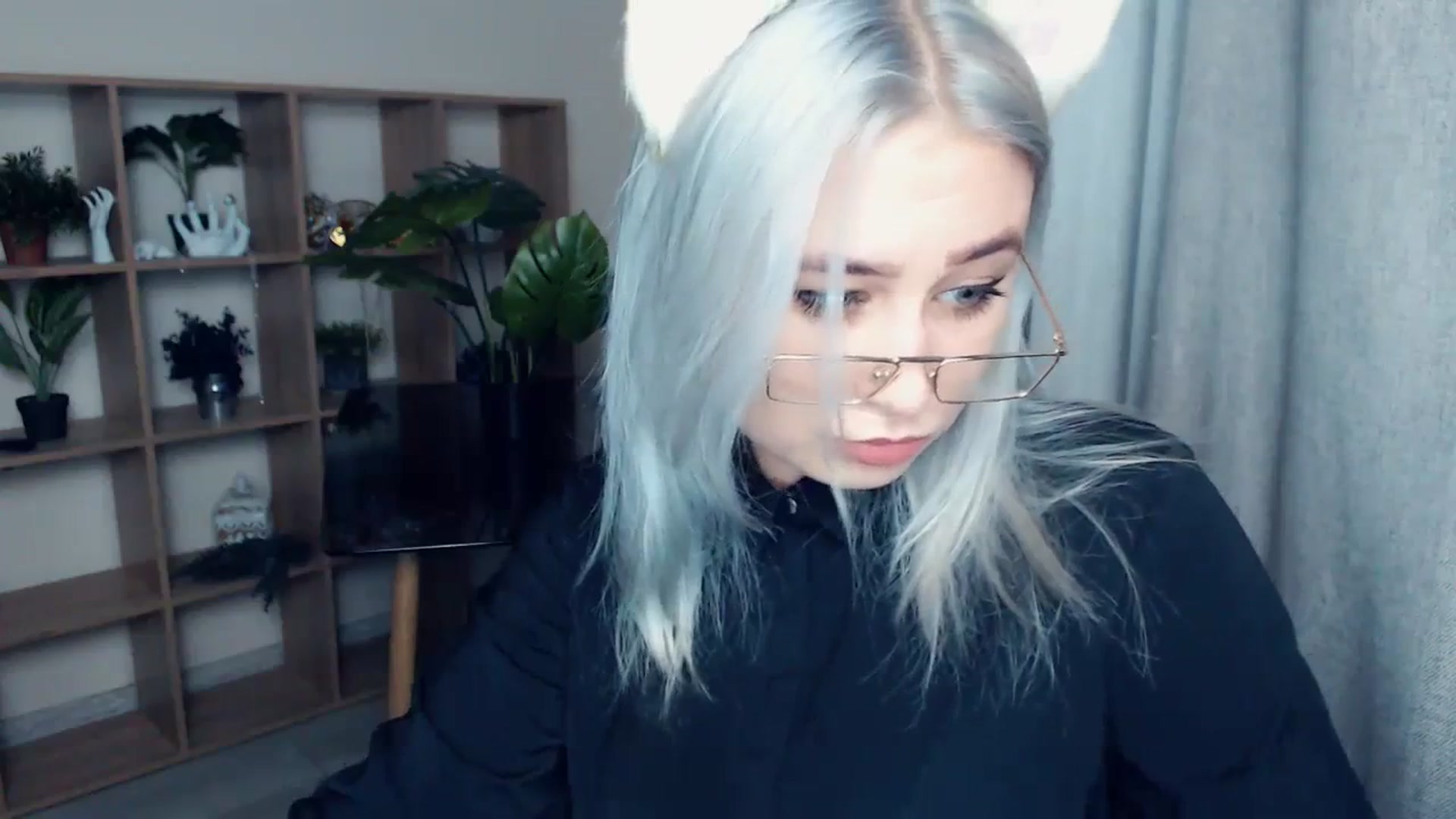 Gallery image thumbnail from Kukla_kolduna's myfreecams stream on, 12/02/2023, 15:20 image 5 of 20