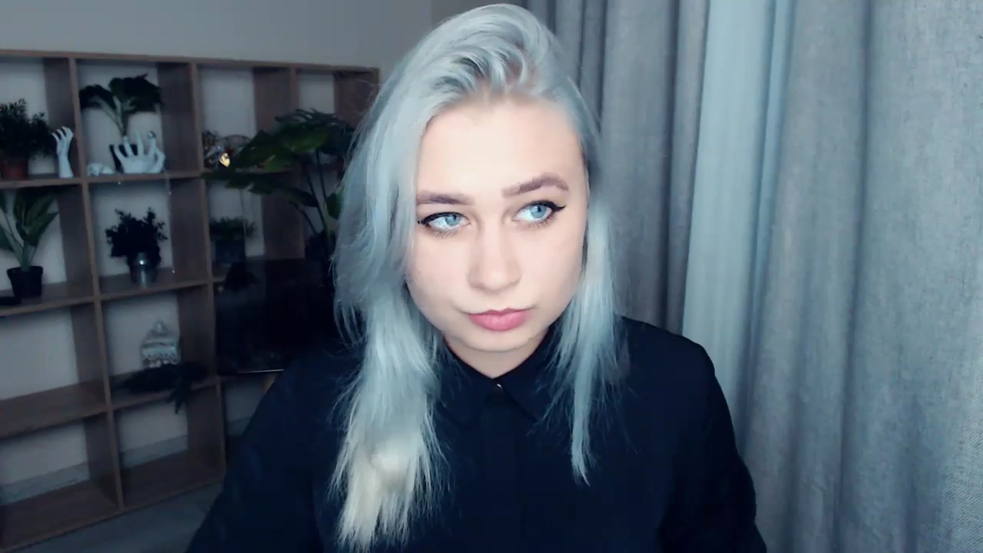 Gallery image thumbnail from Kukla_kolduna's myfreecams stream on, 12/02/2023, 15:20 image 16 of 20