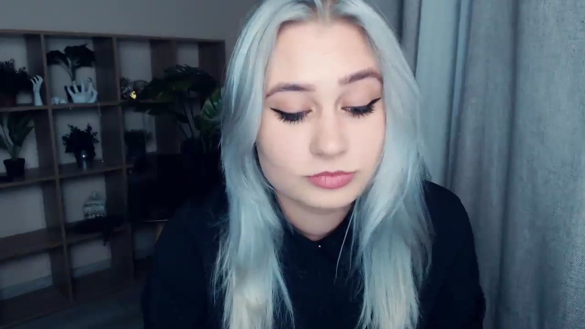 Gallery image thumbnail from Kukla_kolduna's myfreecams stream on, 12/02/2023, 15:20 image 18 of 20