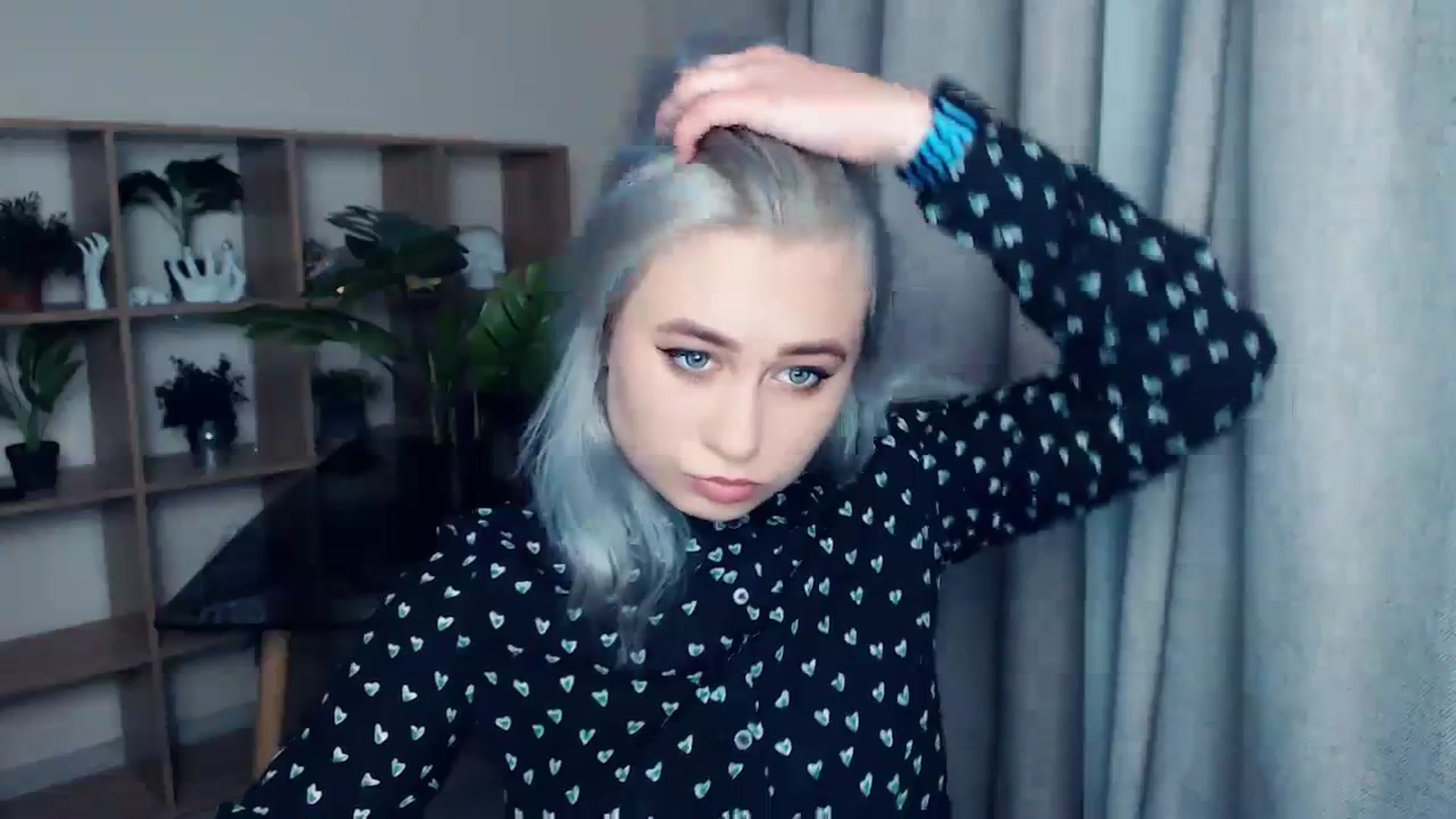 Gallery image thumbnail from Kukla_kolduna's myfreecams stream on, 12/03/2023, 14:47 image 12 of 20