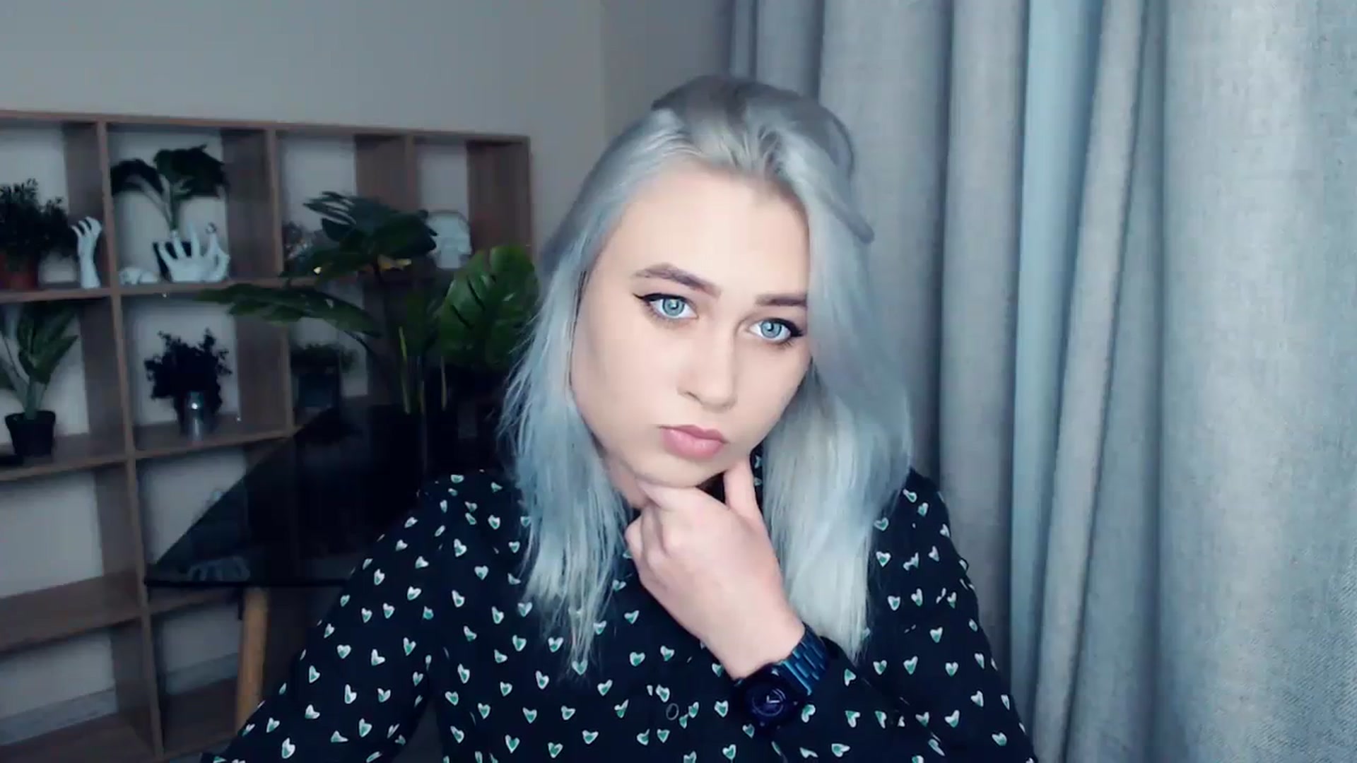 Gallery image thumbnail from Kukla_kolduna's myfreecams stream on, 12/03/2023, 14:47 image 11 of 20
