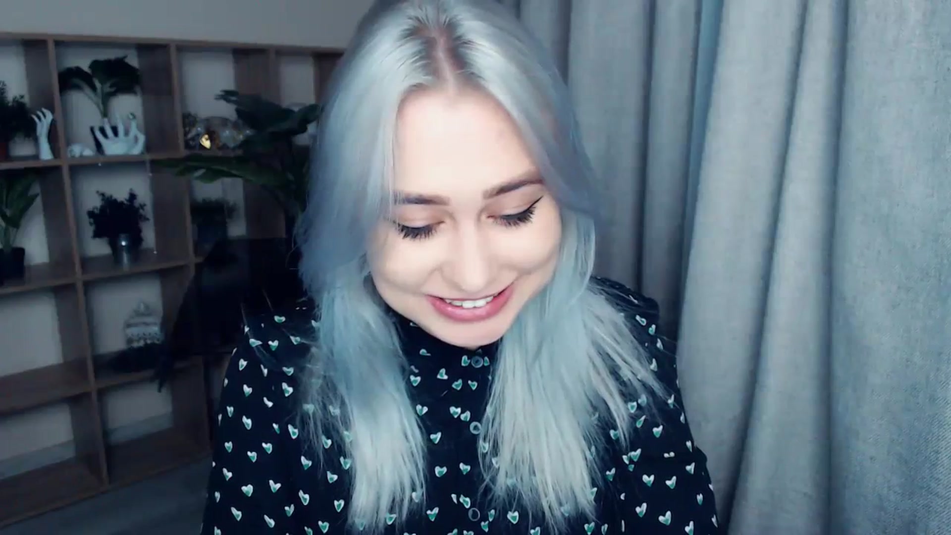 Gallery image thumbnail from Kukla_kolduna's myfreecams stream on, 12/03/2023, 17:23 image 18 of 20