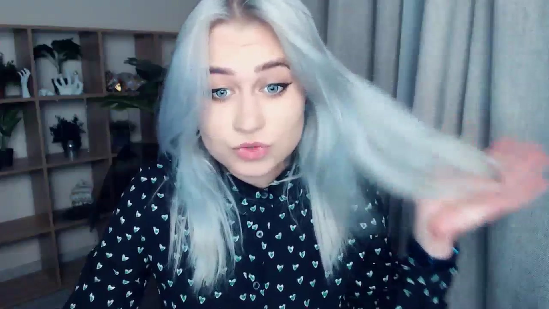 Gallery image thumbnail from Kukla_kolduna's myfreecams stream on, 12/03/2023, 19:08 image 20 of 20