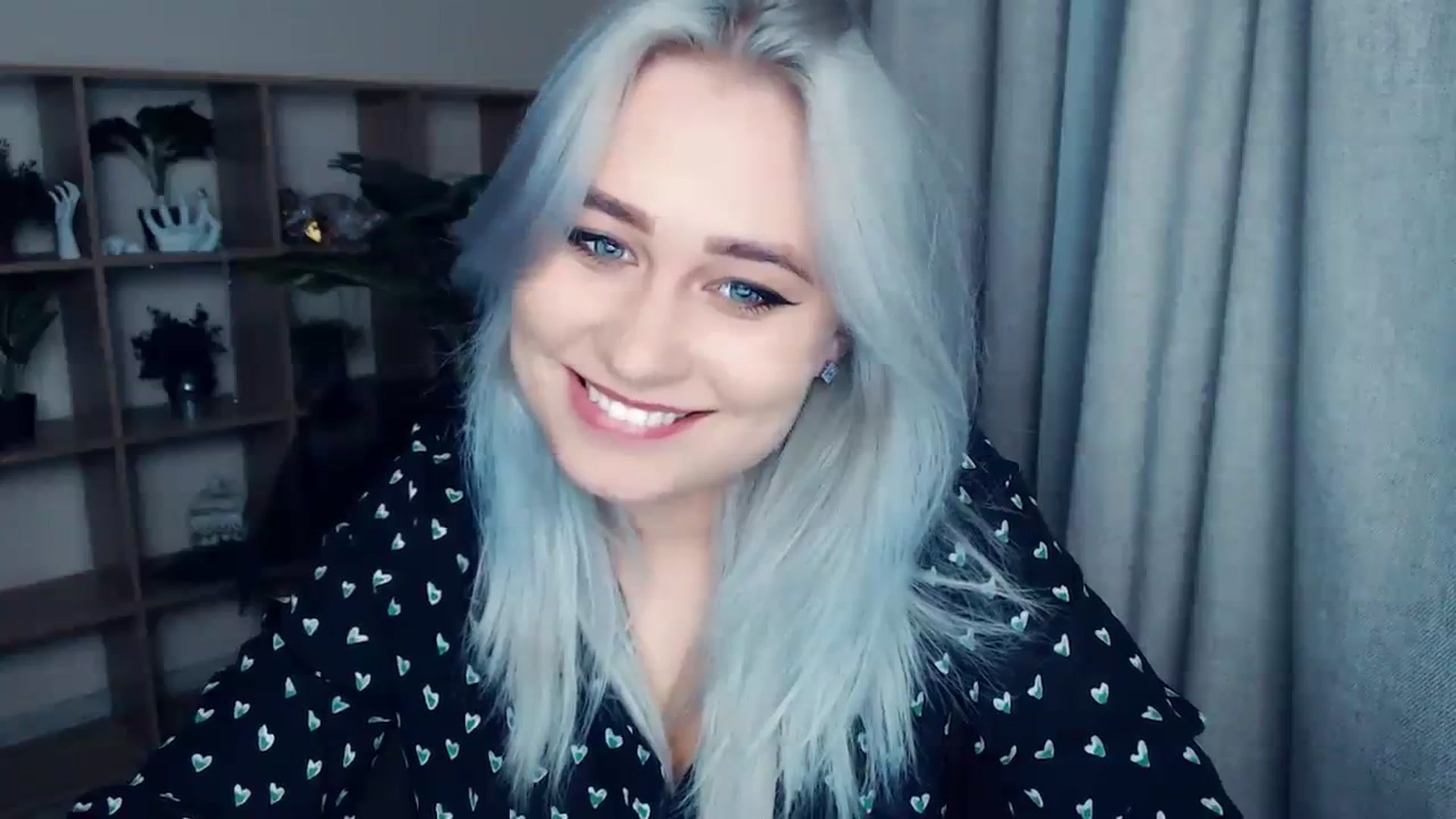 Gallery image thumbnail from Kukla_kolduna's myfreecams stream on, 12/03/2023, 19:08 image 14 of 20