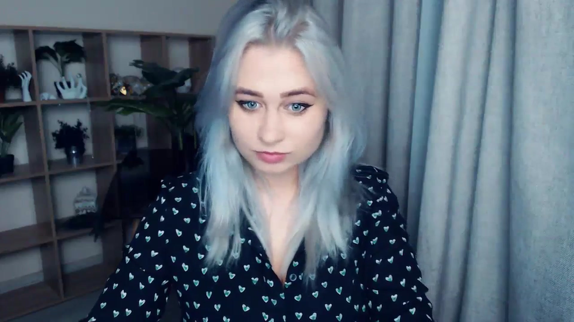 Gallery image thumbnail from Kukla_kolduna's myfreecams stream on, 12/03/2023, 19:08 image 16 of 20