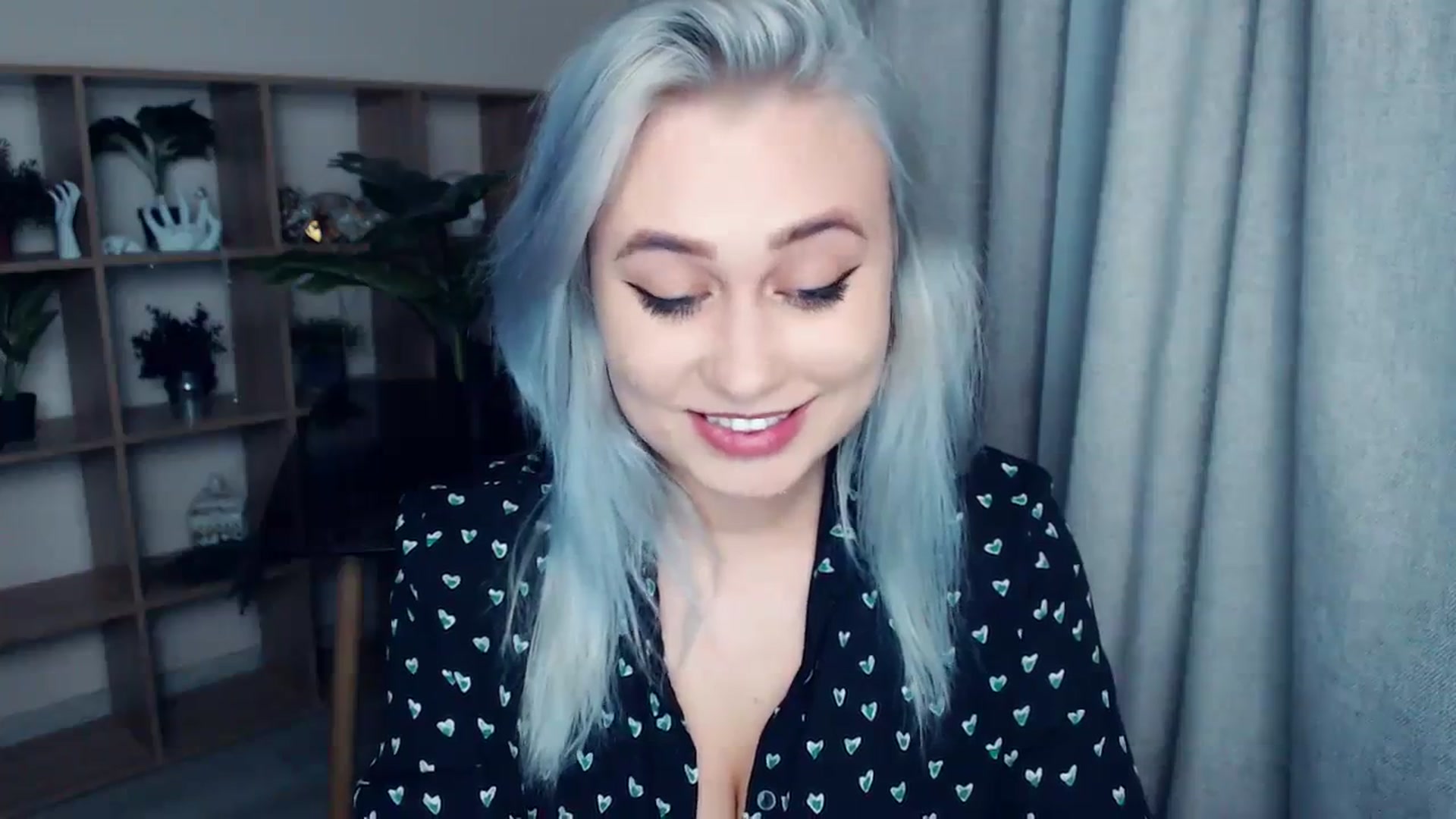 Gallery image thumbnail from Kukla_kolduna's myfreecams stream on, 12/03/2023, 19:08 image 6 of 20