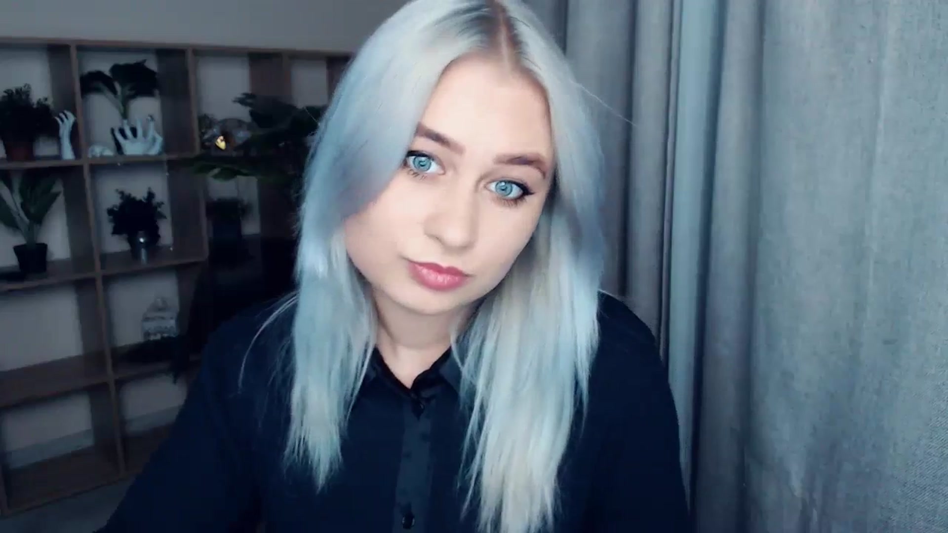 Gallery image thumbnail from Kukla_kolduna's myfreecams stream on, 12/04/2023, 15:42 image 16 of 20
