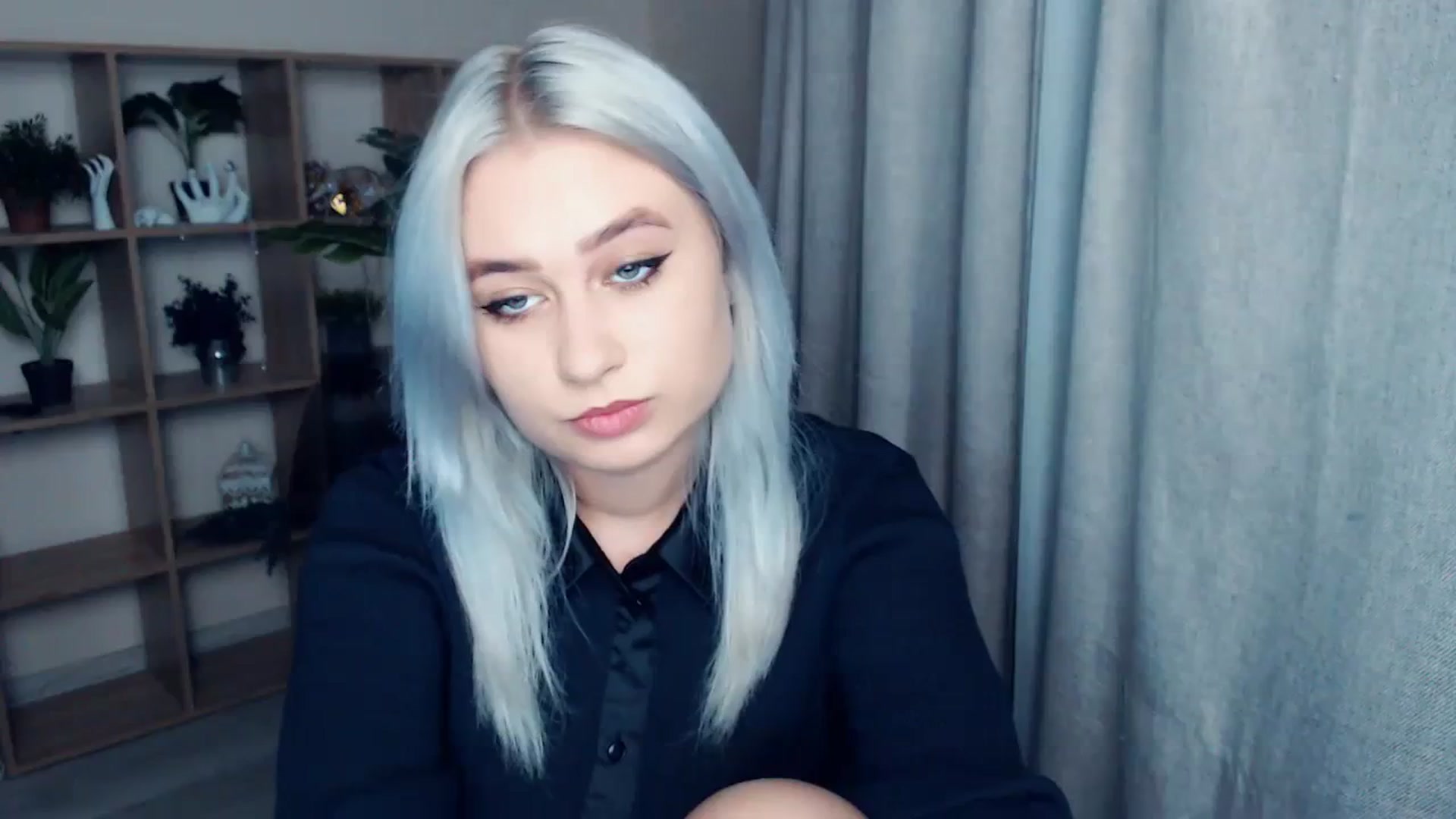 Gallery image thumbnail from Kukla_kolduna's myfreecams stream on, 12/04/2023, 15:42 image 1 of 20