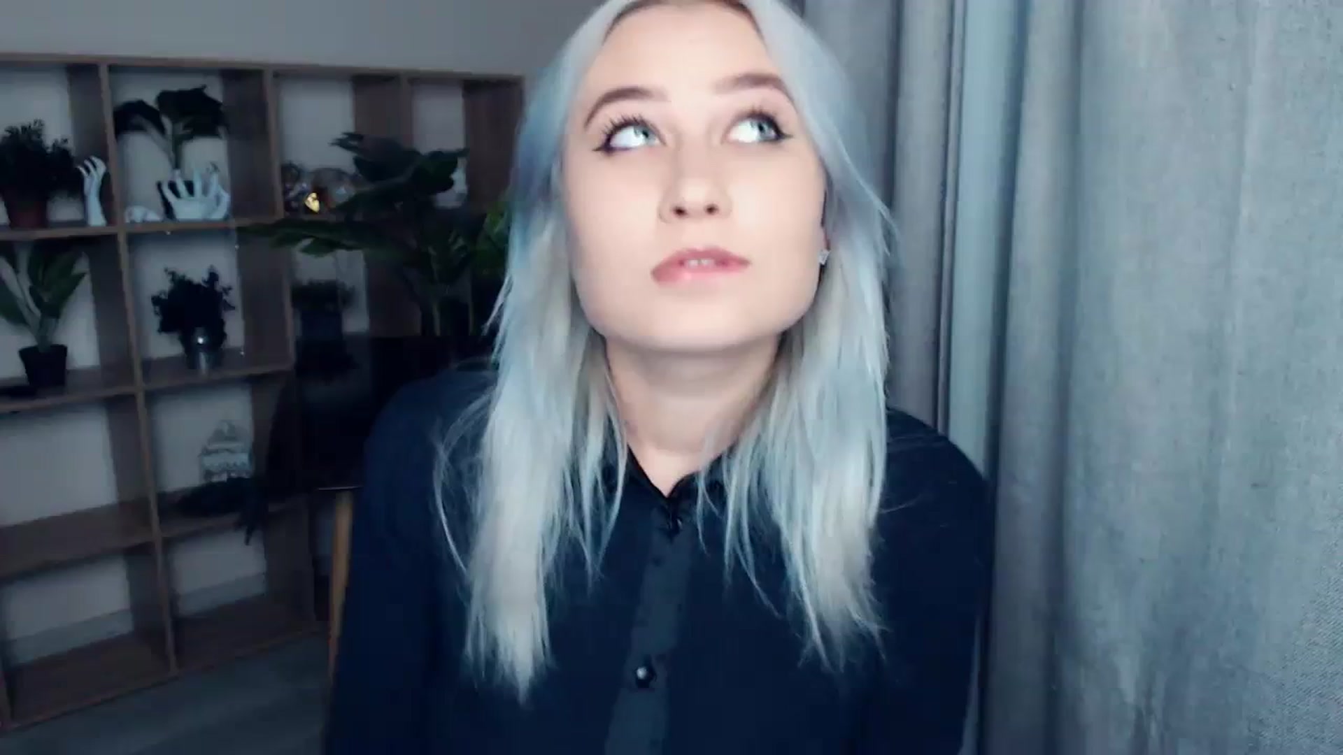 Gallery image thumbnail from Kukla_kolduna's myfreecams stream on, 12/04/2023, 15:42 image 12 of 20
