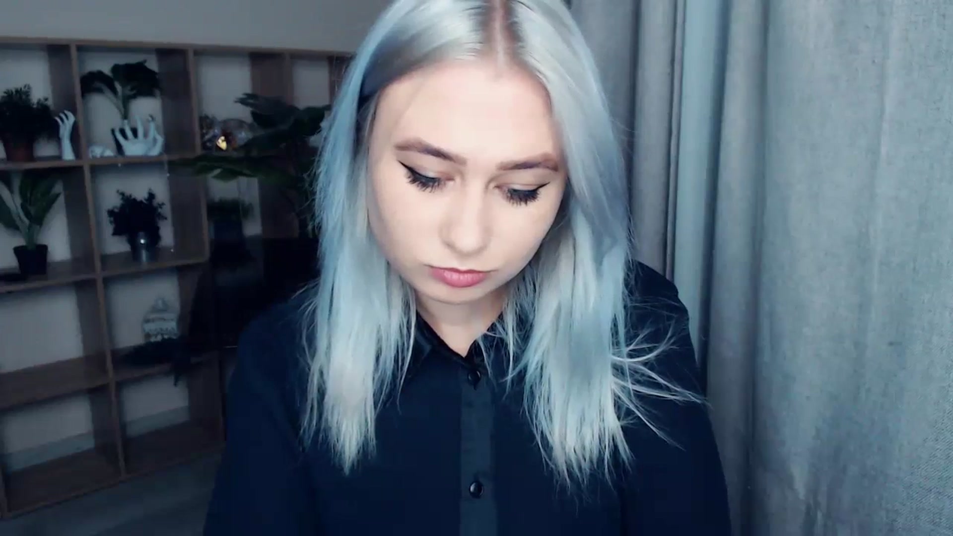Gallery image thumbnail from Kukla_kolduna's myfreecams stream on, 12/04/2023, 15:42 image 10 of 20