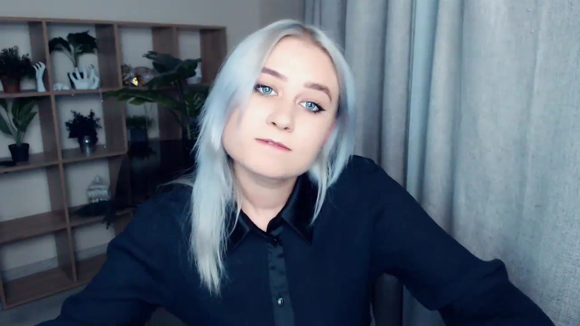Gallery image thumbnail from Kukla_kolduna's myfreecams stream on, 12/04/2023, 15:42 image 5 of 20
