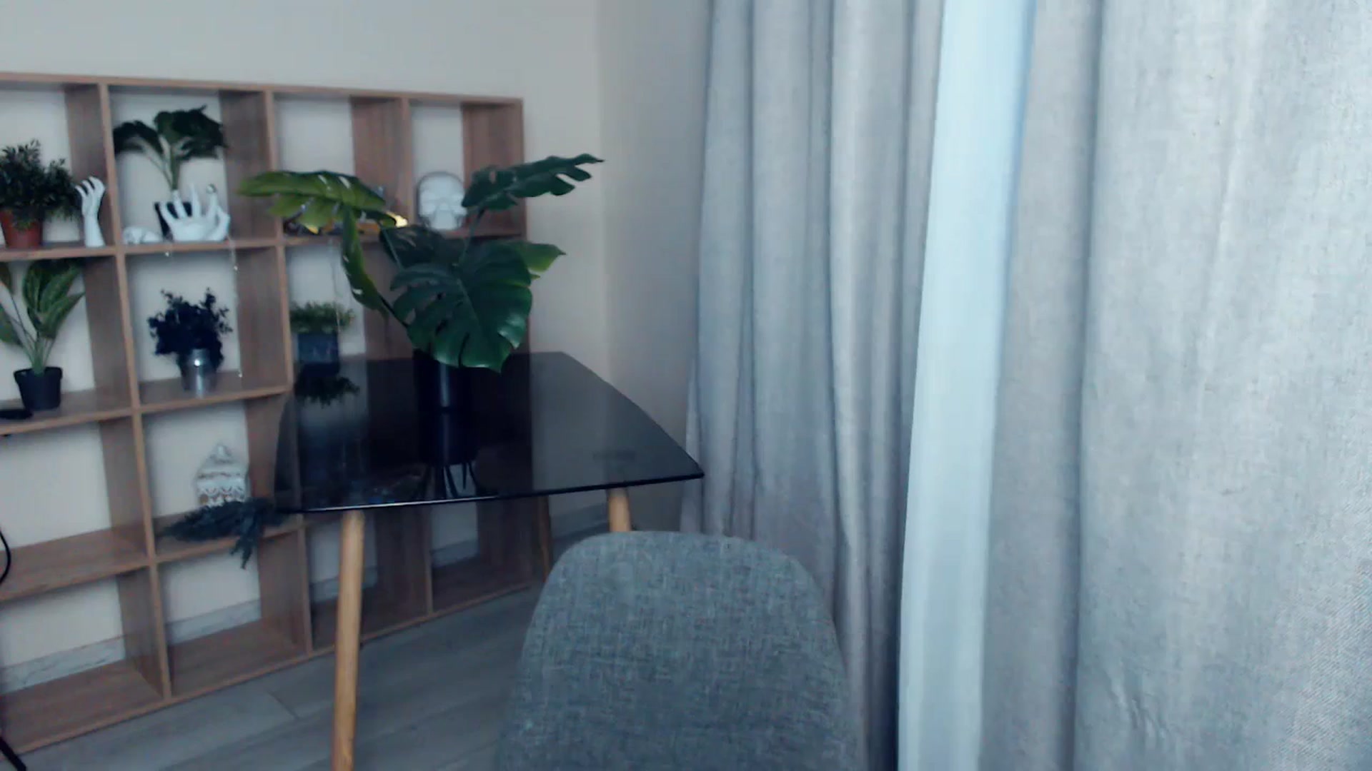 Gallery image thumbnail from Kukla_kolduna's myfreecams stream on, 12/07/2023, 14:15 image 13 of 20
