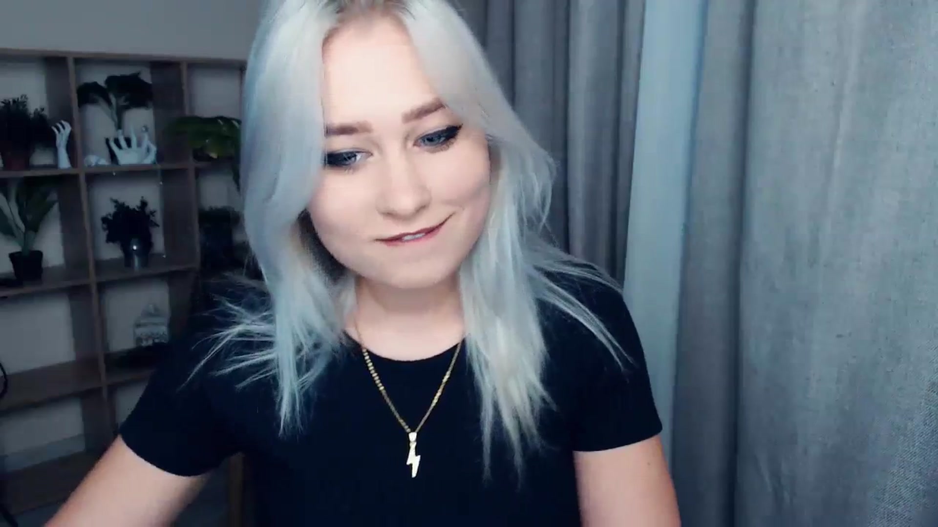 Gallery image thumbnail from Kukla_kolduna's myfreecams stream on, 12/07/2023, 14:15 image 14 of 20