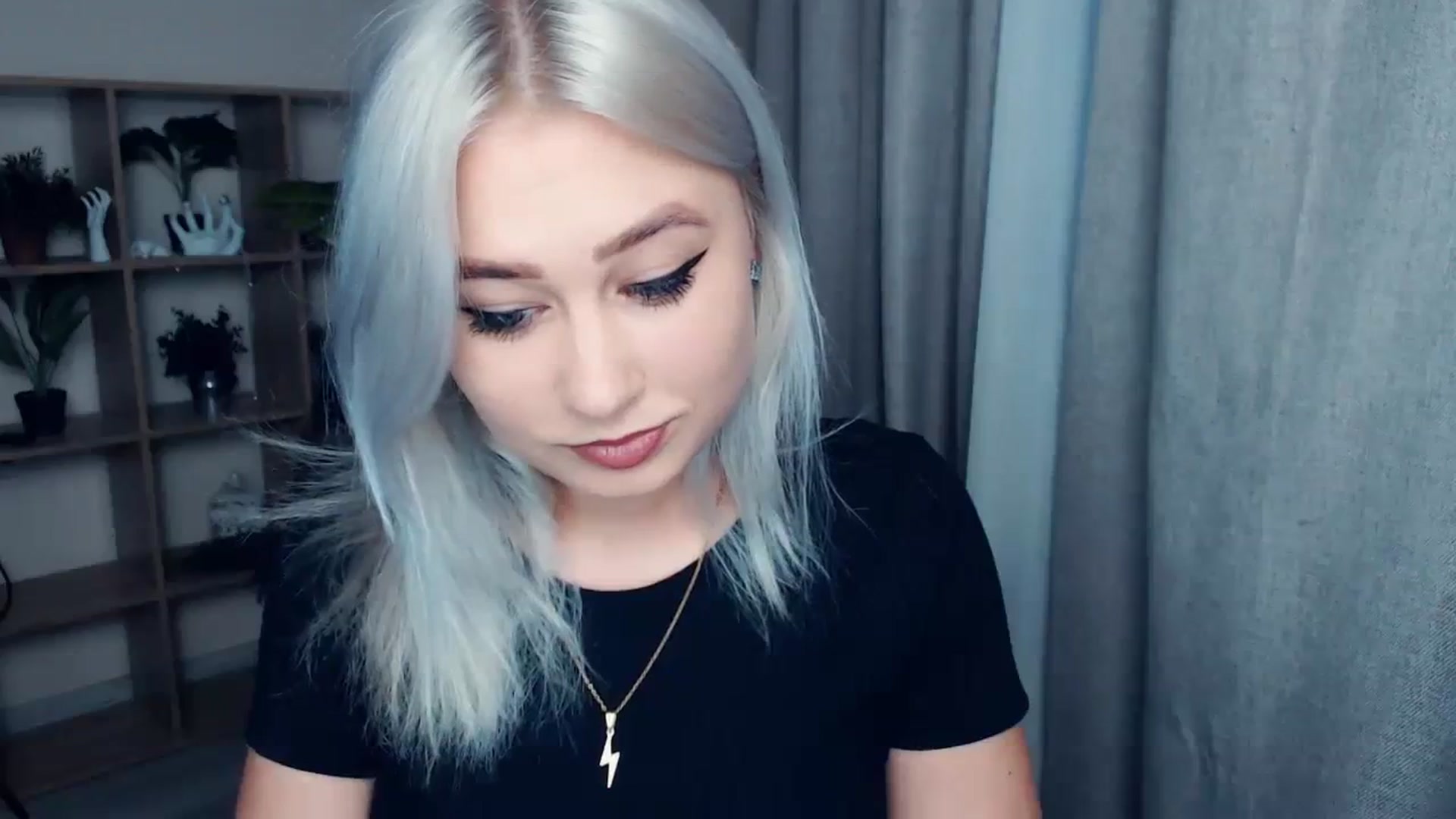Gallery image thumbnail from Kukla_kolduna's myfreecams stream on, 12/07/2023, 14:15 image 11 of 20
