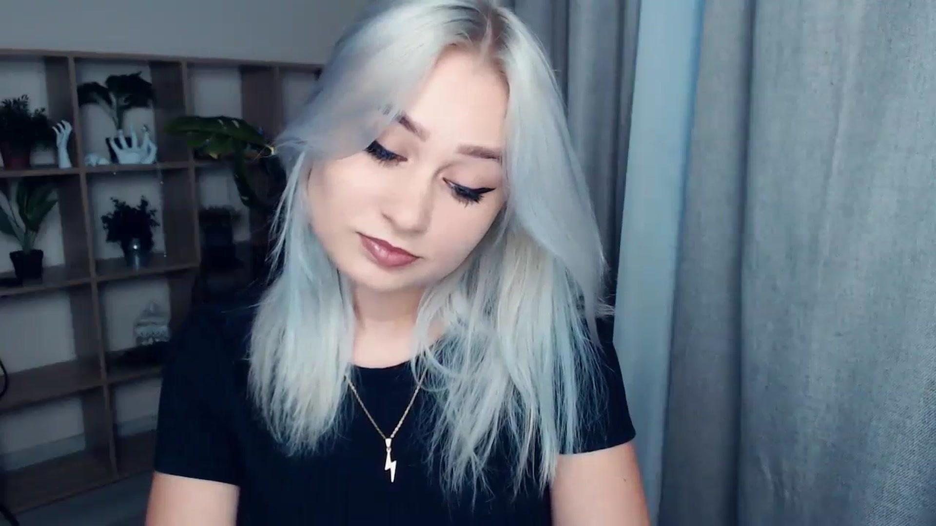 Gallery image thumbnail from Kukla_kolduna's myfreecams stream on, 12/07/2023, 14:15 image 5 of 20