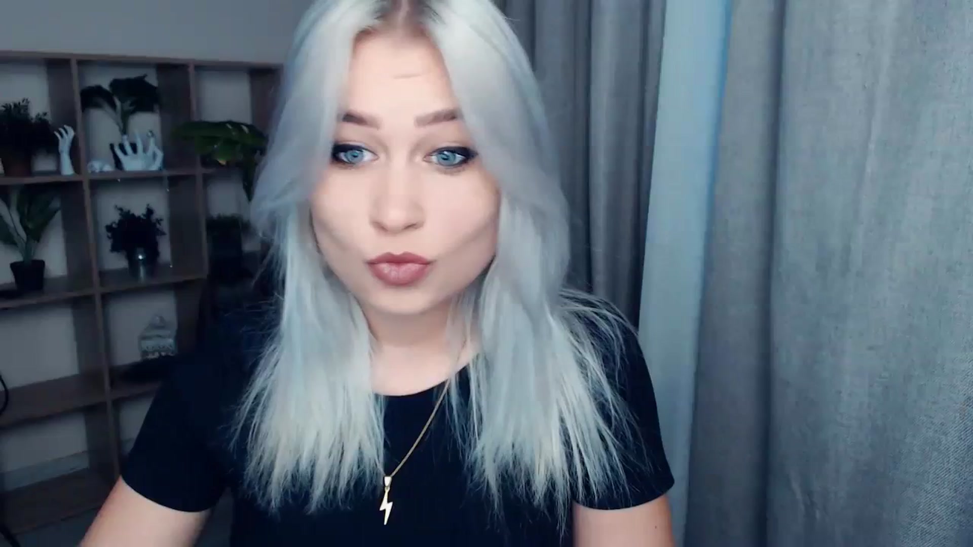 Gallery image thumbnail from Kukla_kolduna's myfreecams stream on, 12/07/2023, 14:15 image 1 of 20