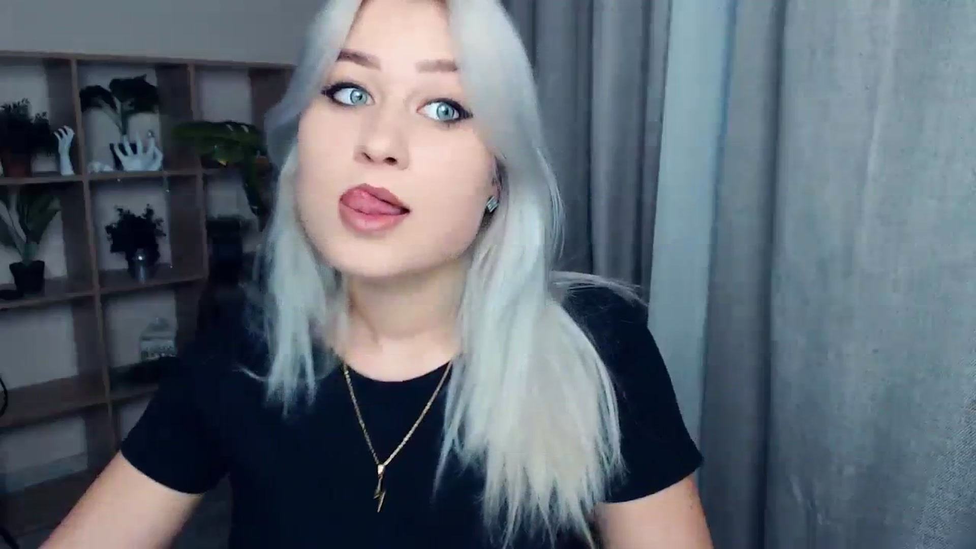 Gallery image thumbnail from Kukla_kolduna's myfreecams stream on, 12/07/2023, 14:15 image 17 of 20