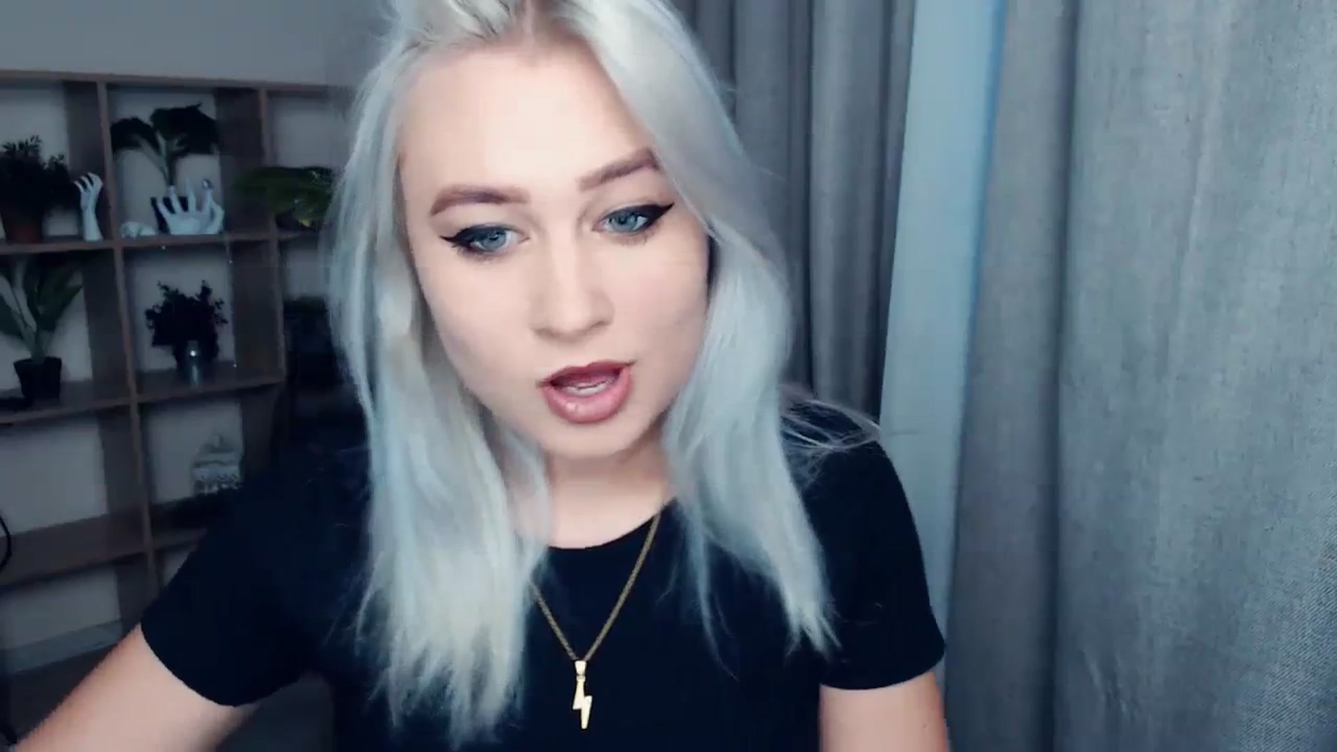 Gallery image thumbnail from Kukla_kolduna's myfreecams stream on, 12/07/2023, 14:15 image 3 of 20