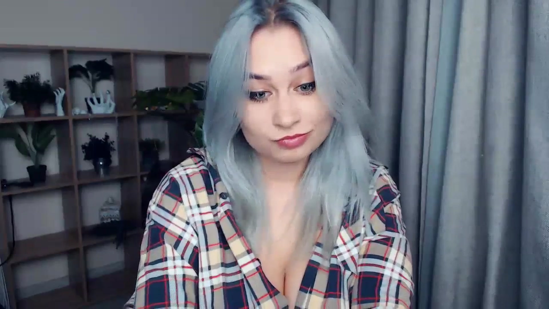 Gallery image thumbnail from Kukla_kolduna's myfreecams stream on, 12/09/2023, 16:02 image 16 of 20