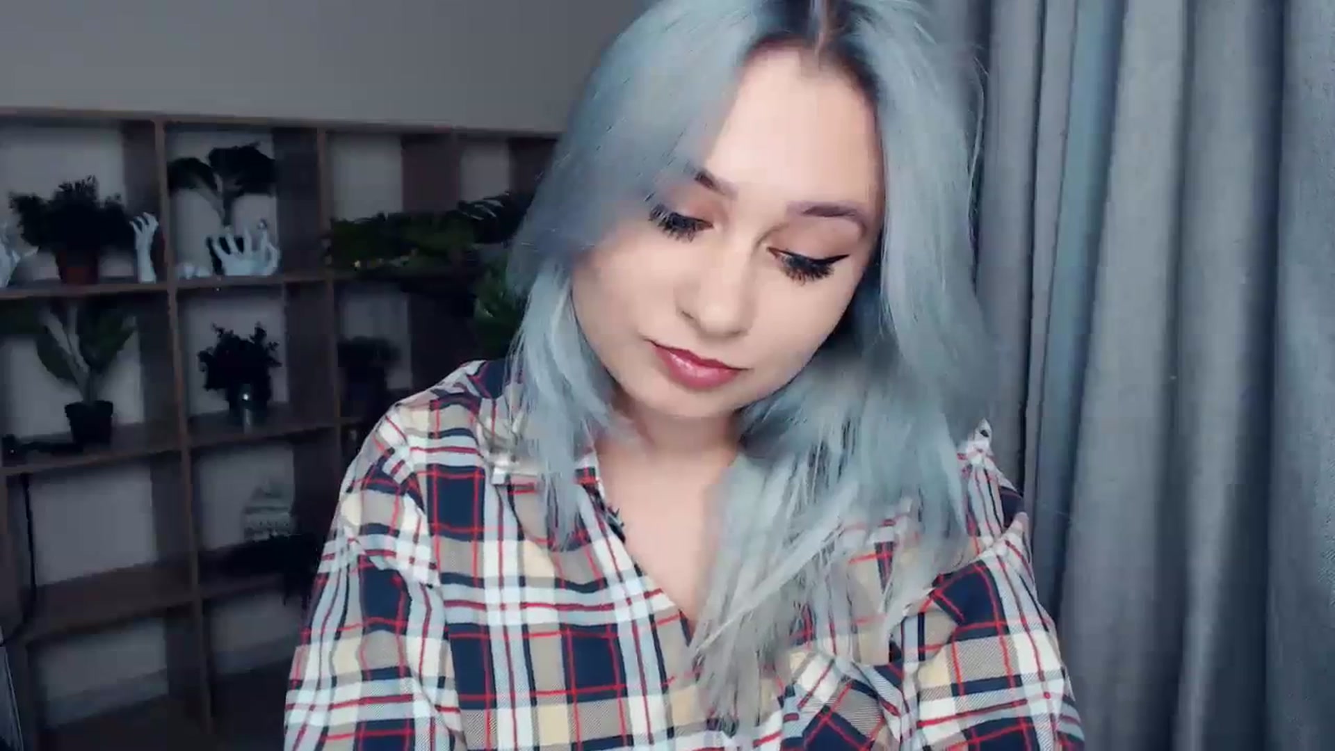 Gallery image thumbnail from Kukla_kolduna's myfreecams stream on, 12/09/2023, 16:02 image 12 of 20